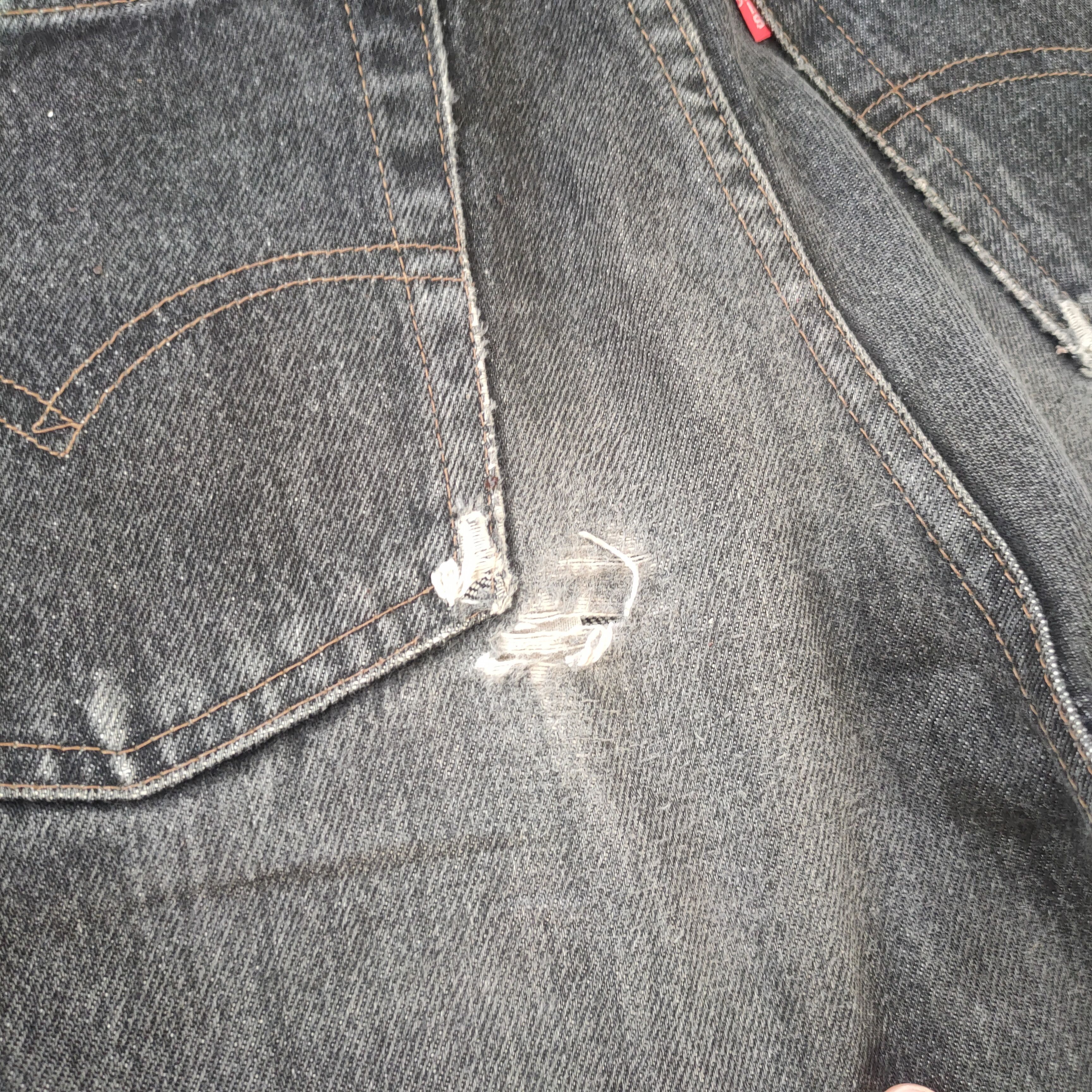 Levi's Vintage Clothing W30 VINTAGE 89' LEVI'S 626 RIPPED FADED BLACK JEANS DENIM Size US 30 / EU 46 - 11 Thumbnail