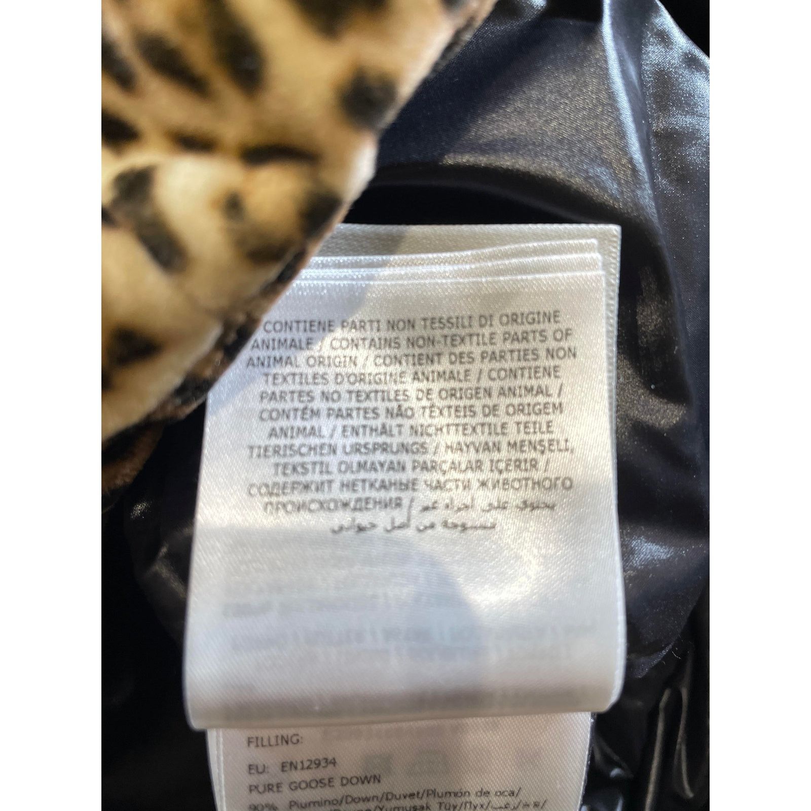 Moncler Moncler Cheetah Print Puffer Jacket Size L / US 10 / IT 46 - 10 Thumbnail