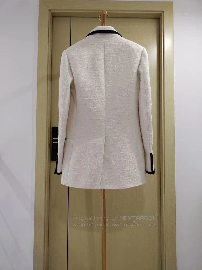 Valentino Valentino Wool gold buckle small fragrant jacket Size S / US 4 / IT 40 - 2 Thumbnail