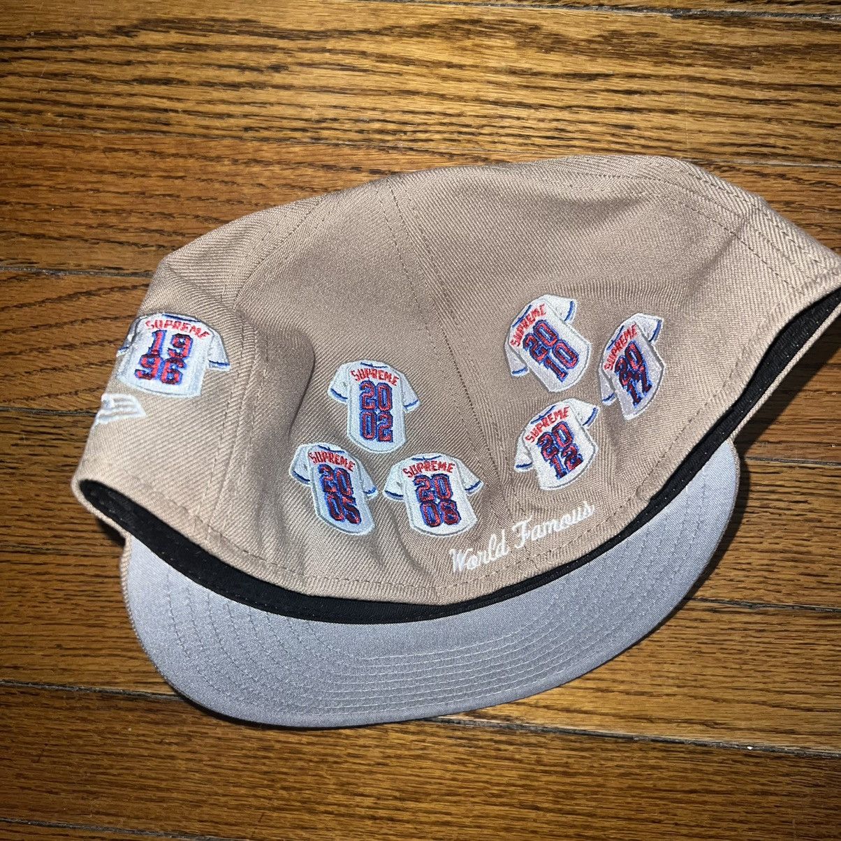 Supreme Supreme Grinch Box Logo New Era Fitted Hat Khaki Size 7 3/4 Size ONE SIZE - 6 Thumbnail