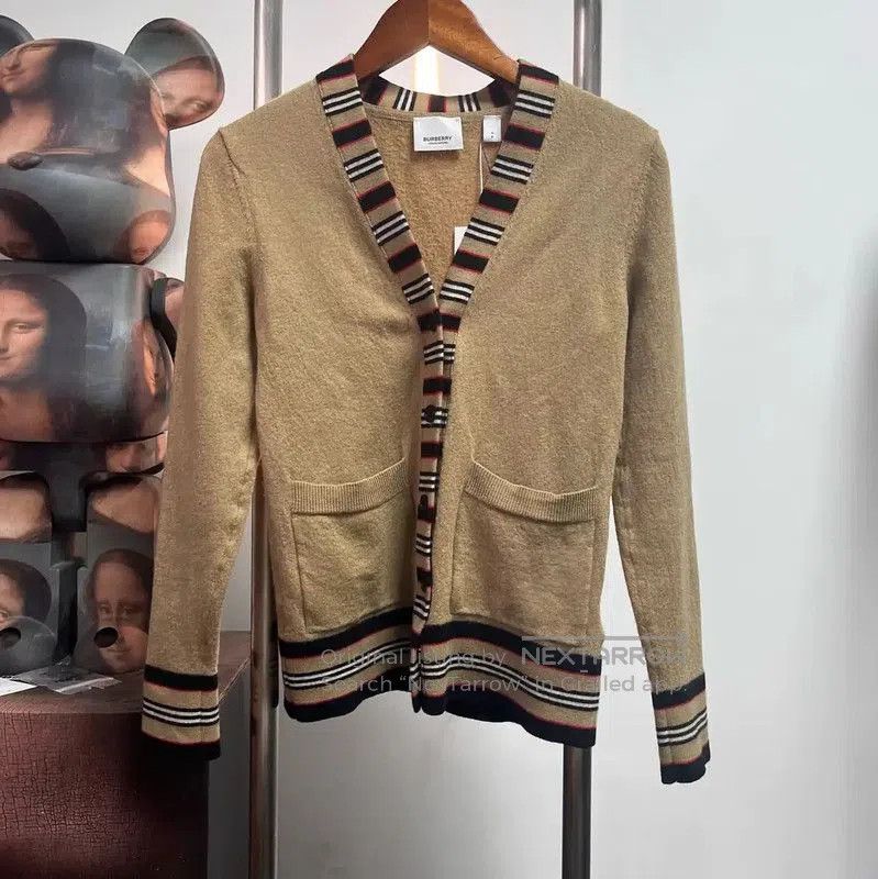 Burberry Burberry Brown Women's Cardigan with Striped Trim. Size S / US 4 / IT 40 - 1 Thumbnail