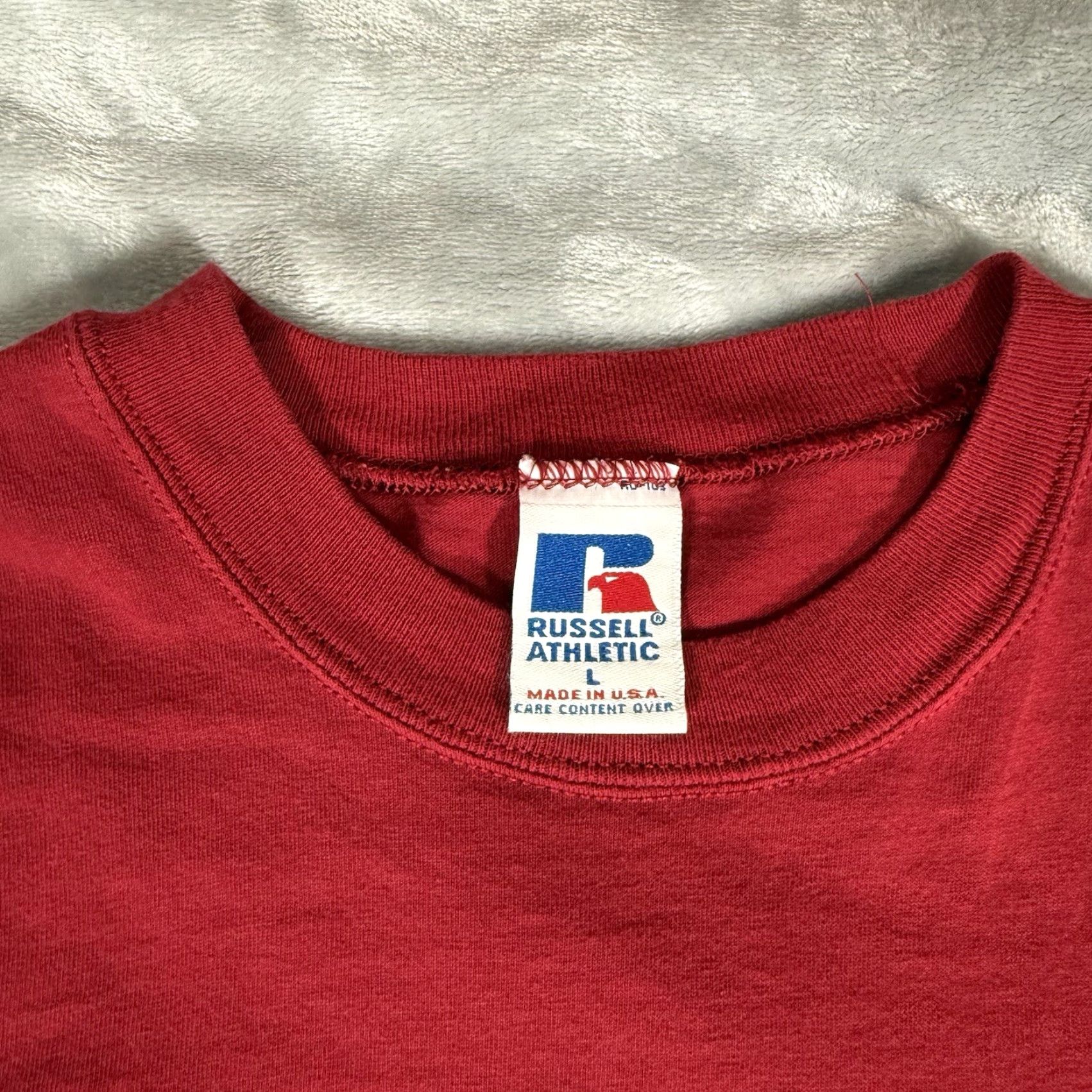 Russell Athletic VINTAGE Russell Athletic Logo T Shirt Mens L Red 90s Slim Fit Crew Neck Short Sleeve Graphic Print Logo Size US L / EU 52-54 / 3 - 4 Thumbnail