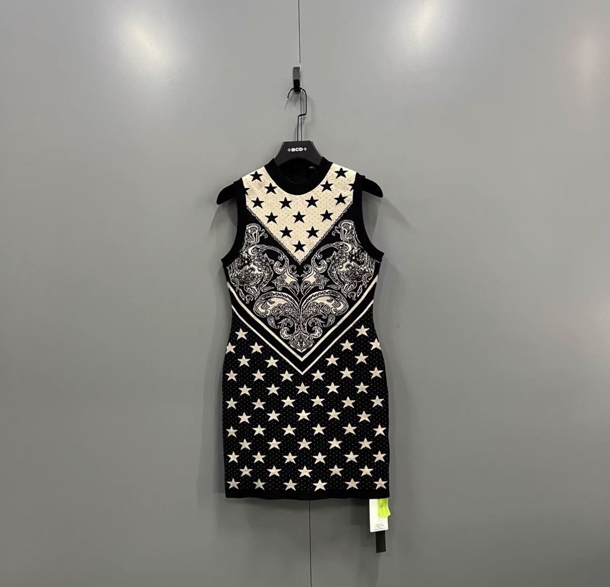 Balmain BALMAIN All-over Star Print Dress J41 Size M / US 6-8 / IT 42-44 - 1 Thumbnail