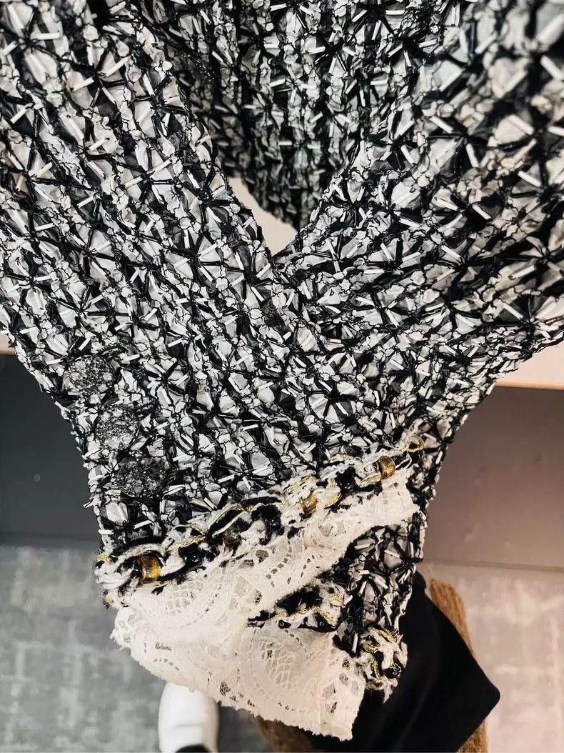 Chanel Chanel 23a high-priced beaded diamond buckle two-pocket la Size XS / US 0-2 / IT 36-38 - 6 Thumbnail