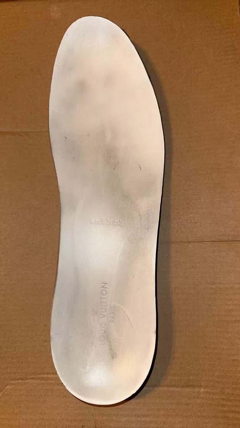 Louis Vuitton Louis Vuitton Beverly Hills Sneaker – Metallic Monogram Size US 7 / EU 40 - 10 Thumbnail