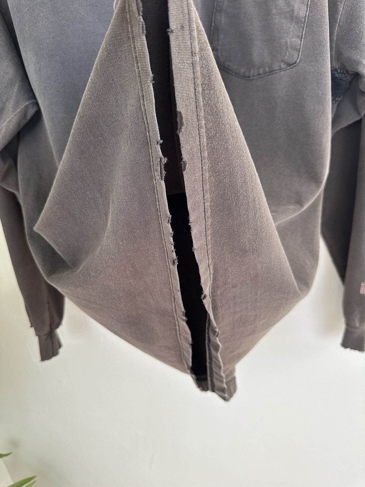 Harley Davidson (L) THRASHED & FADED Flames Black Harley Davidson Longsleeve Size US L / EU 52-54 / 3 - 10 Thumbnail