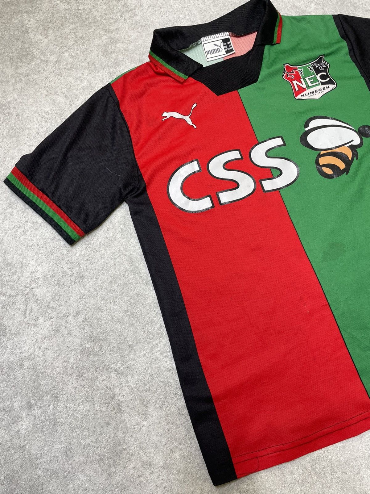 Nike × Puma Puma CSS NEC Nijmegen Home Shirt 2001-2002 Size US M / EU 48-50 / 2 - 7 Thumbnail