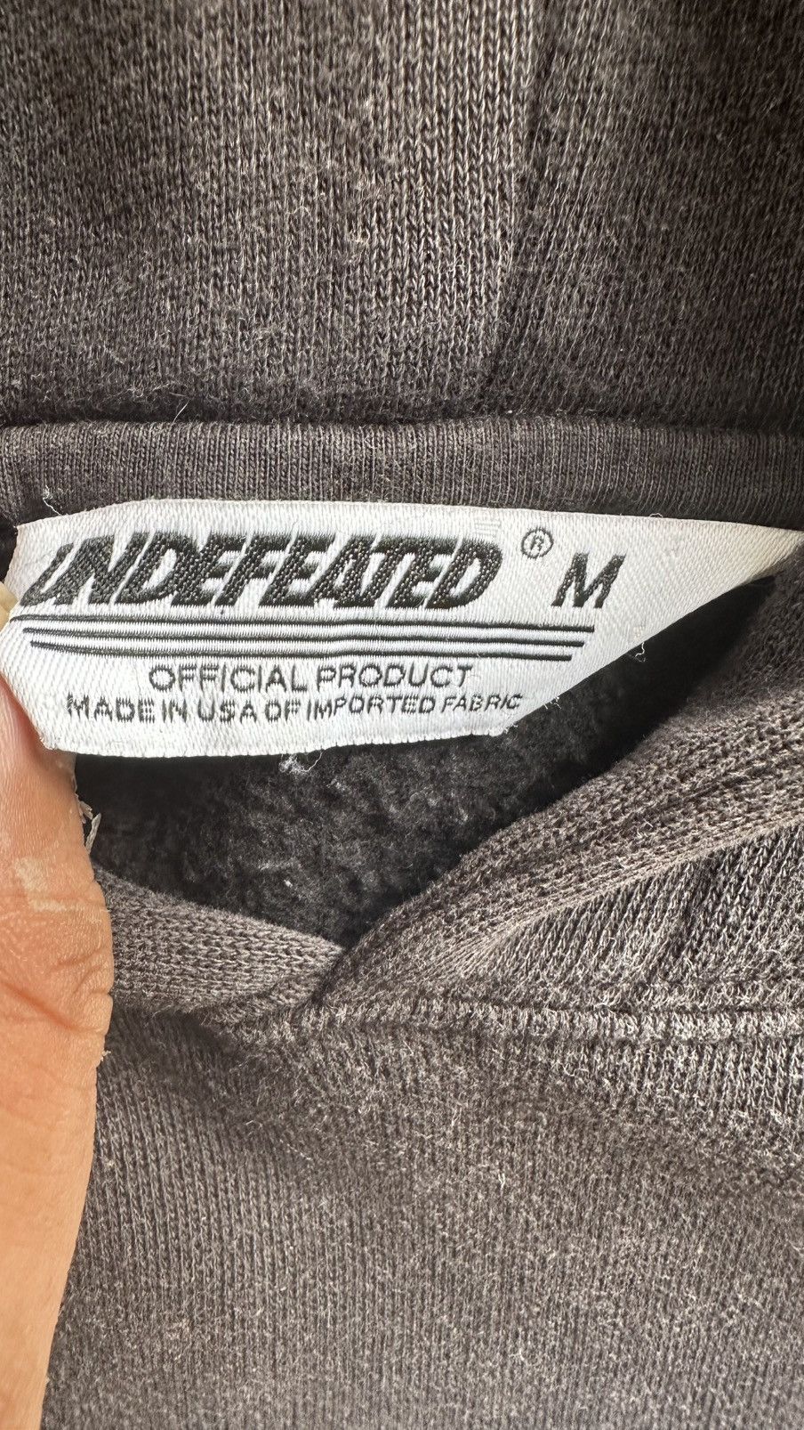Undefeated × Vintage VINTAGE UNDEFEATED BIG LOGO DISTRESSEDS HOODIE Size US L / EU 52-54 / 3 - 4 Thumbnail