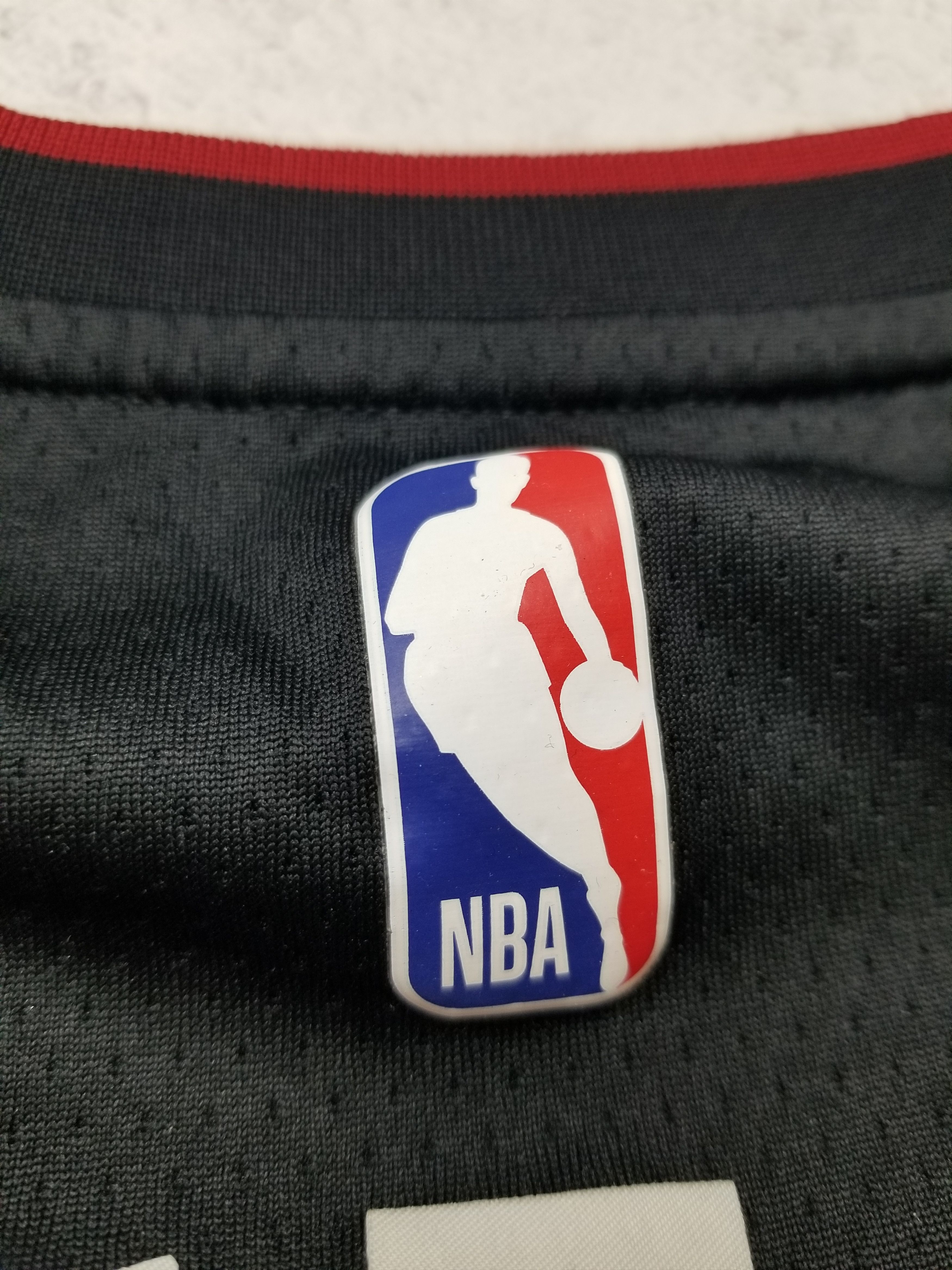 Nike Nike NBA Miami Heat Hassan Whiteside Swingman Jersey Size US L / EU 52-54 / 3 - 3 Thumbnail