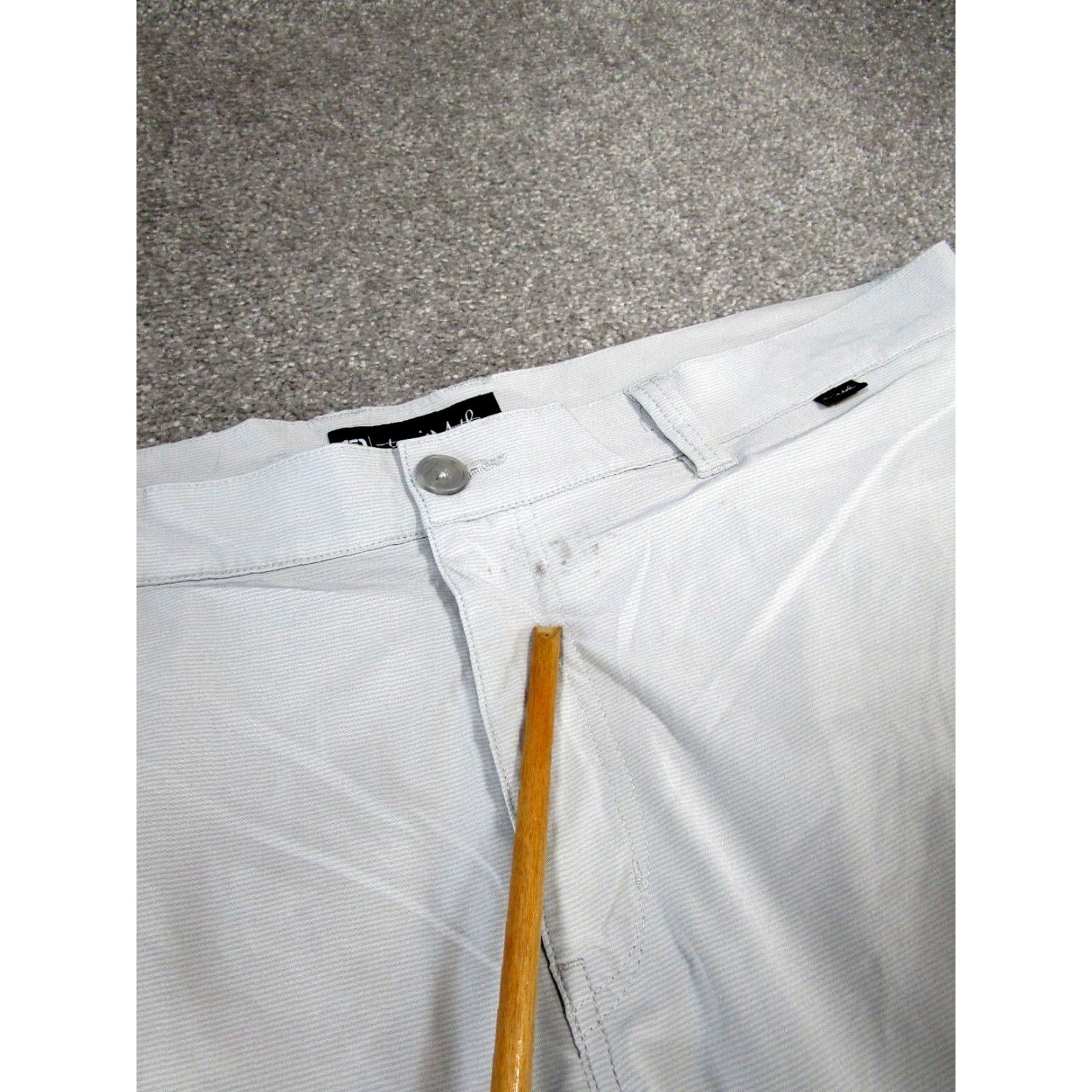 TravisMathew Travis Mathew Shorts Mens 40 Light Gray Lightweight Performance Golf Size US 40 / EU 56 - 4 Thumbnail