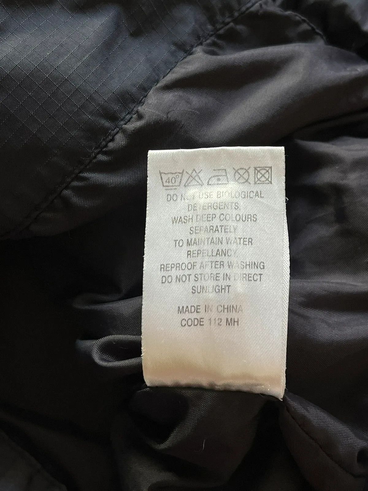 Helly Hansen Helly Hansen Windbreaker Jacket 2000s Sz XS Size US XS / EU 42 / 0 - 5 Thumbnail