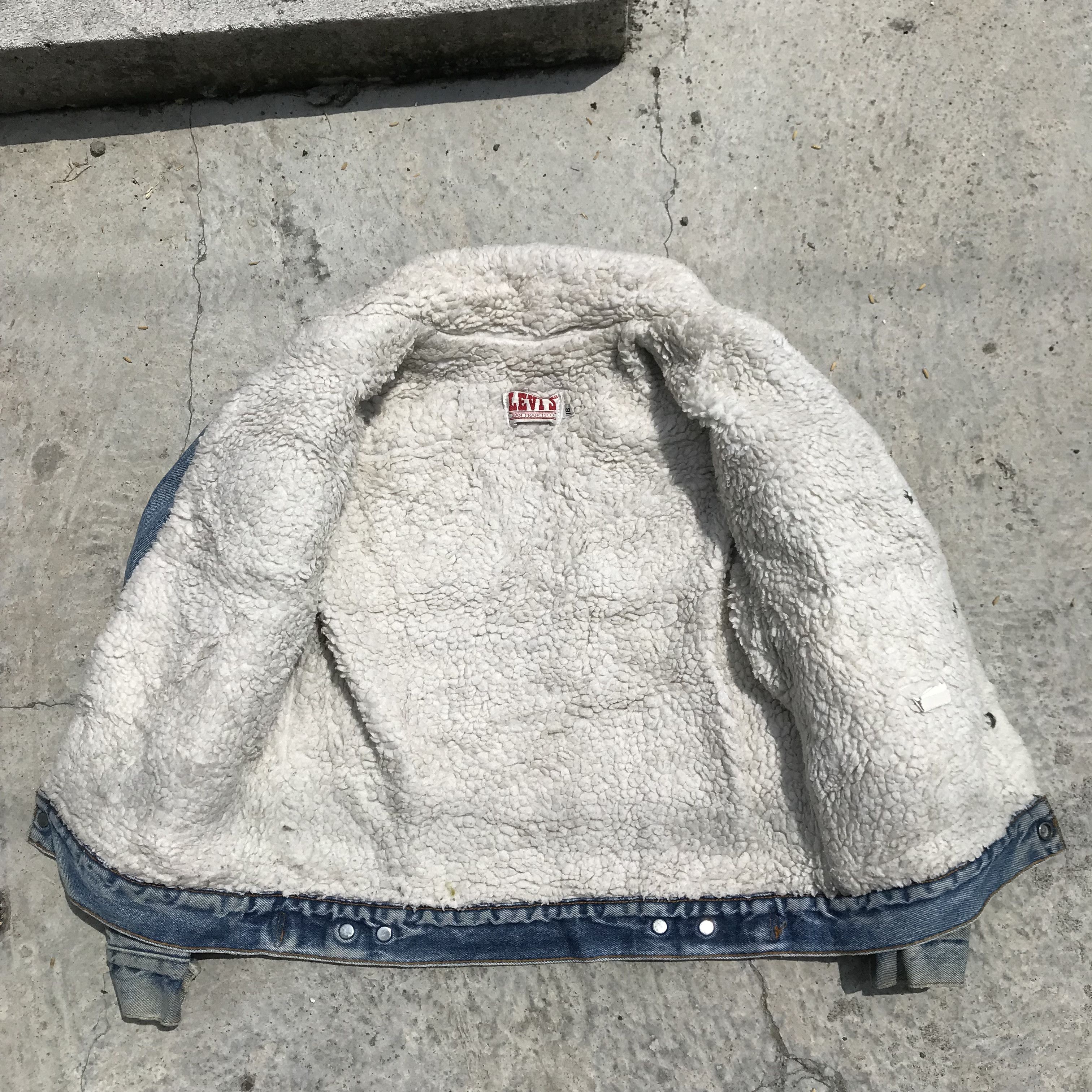 Levi's × Vintage Vintage 90s Levis Classic Sherpa lined Jeans Trucker Jacket Size US M / EU 48-50 / 2 - 9 Thumbnail