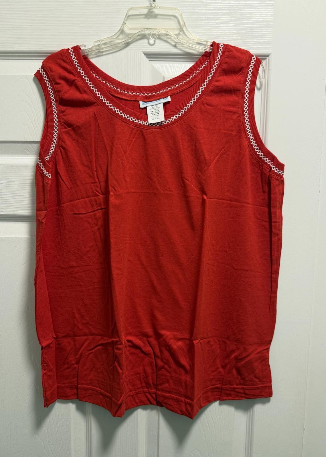 Designer Red Sleeveless Embroidered Tank – Cute & Comfy! Size M / US 6-8 / IT 42-44 - 5 Thumbnail