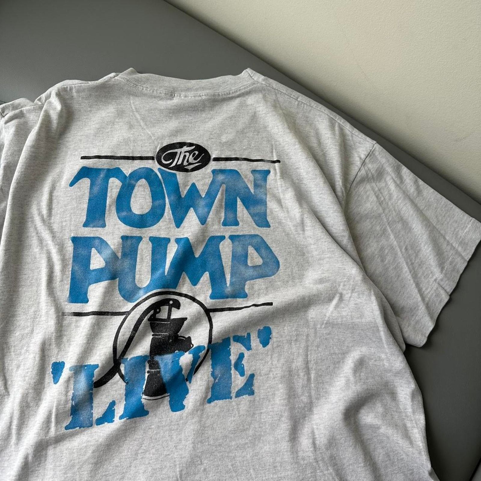 Band Tees × Vintage Vintage 90s Town Pump Concert Punk BC British Columbia Size US XL / EU 56 / 4 - 1 Thumbnail