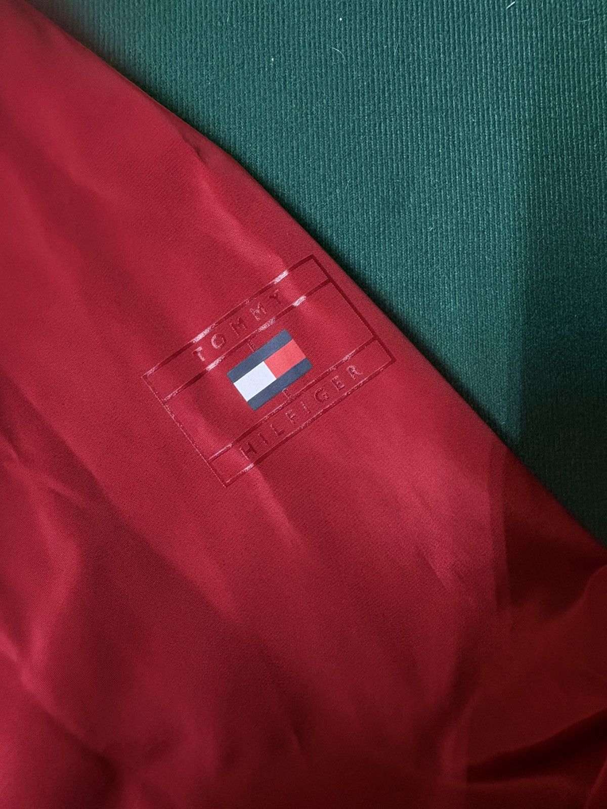 Tommy Hilfiger Tommy Hilfiger Red Hooded Windbreaker Jacket Small Size US S / EU 44-46 / 1 - 5 Thumbnail