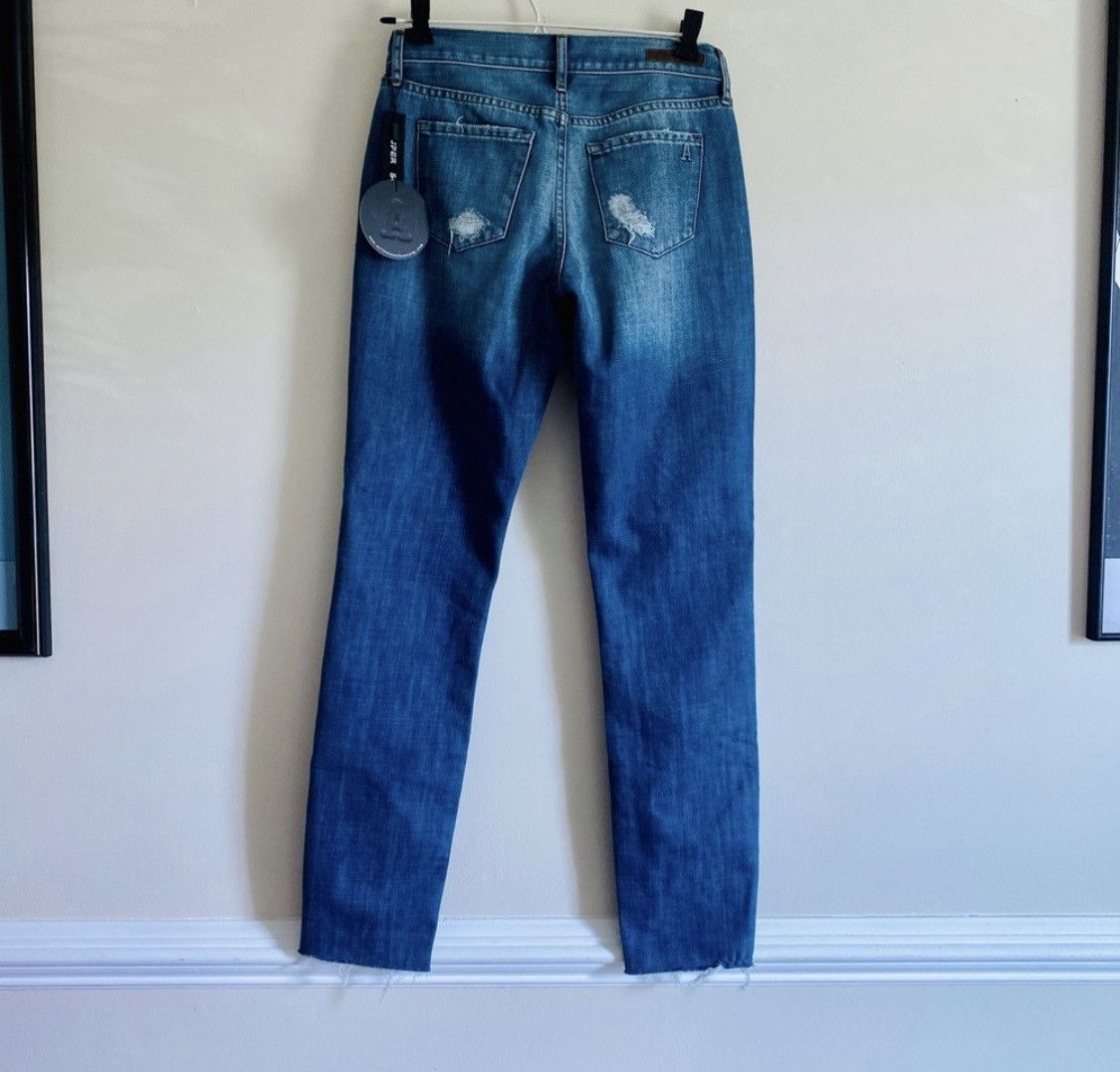 Other ARTICLES OF SOCIETY DISTRESSED MEDIUM WASH JEANS Size 27" / US 4 / IT 40 - 8 Thumbnail