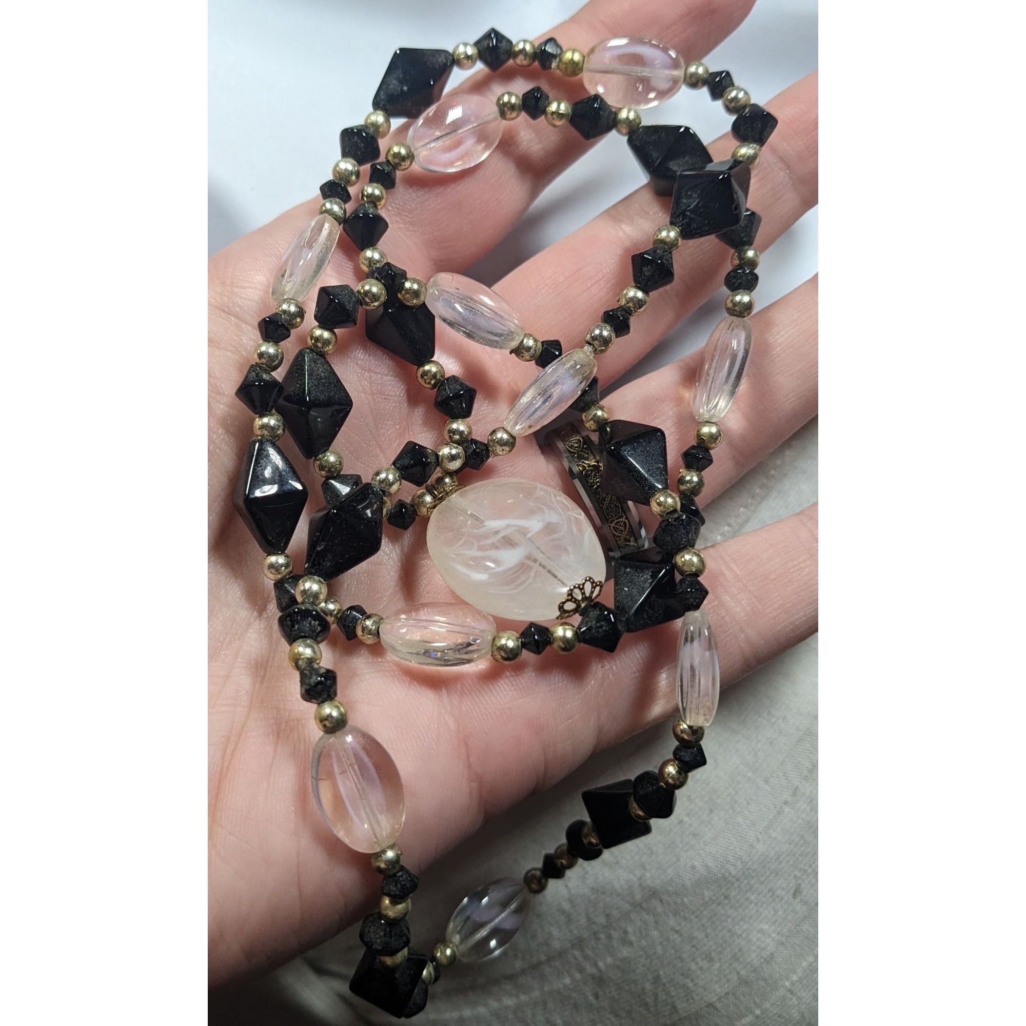 Other Black And Clear Glass Beaded Necklace With Milky Acrylic Pen Size ONE SIZE - 4 Thumbnail