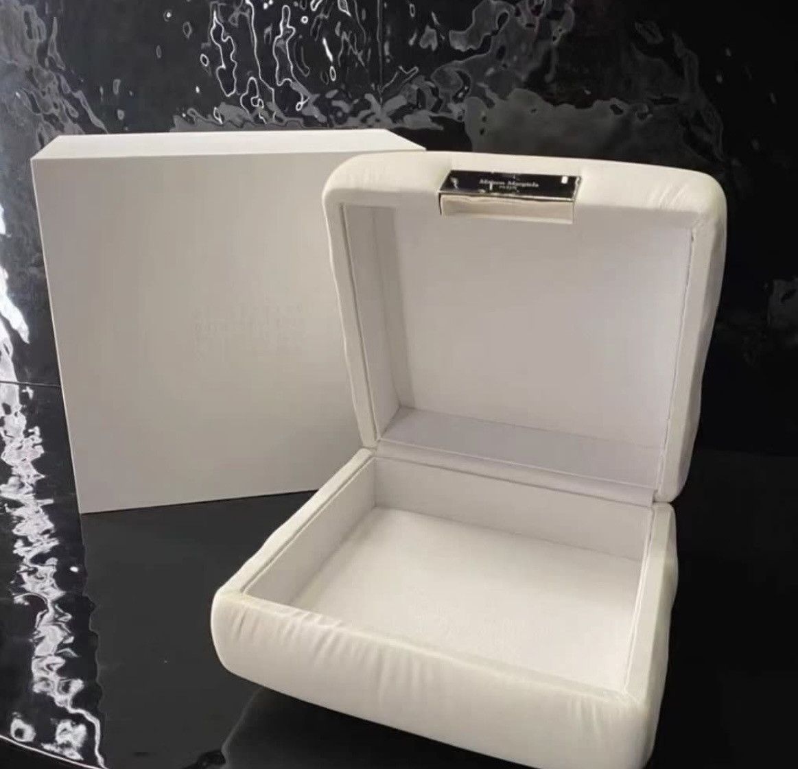Maison Margiela ⛄️ Rare! Maison Margiela Galm Slam Pillow Jewelry Storage Box Size ONE SIZE - 6 Thumbnail