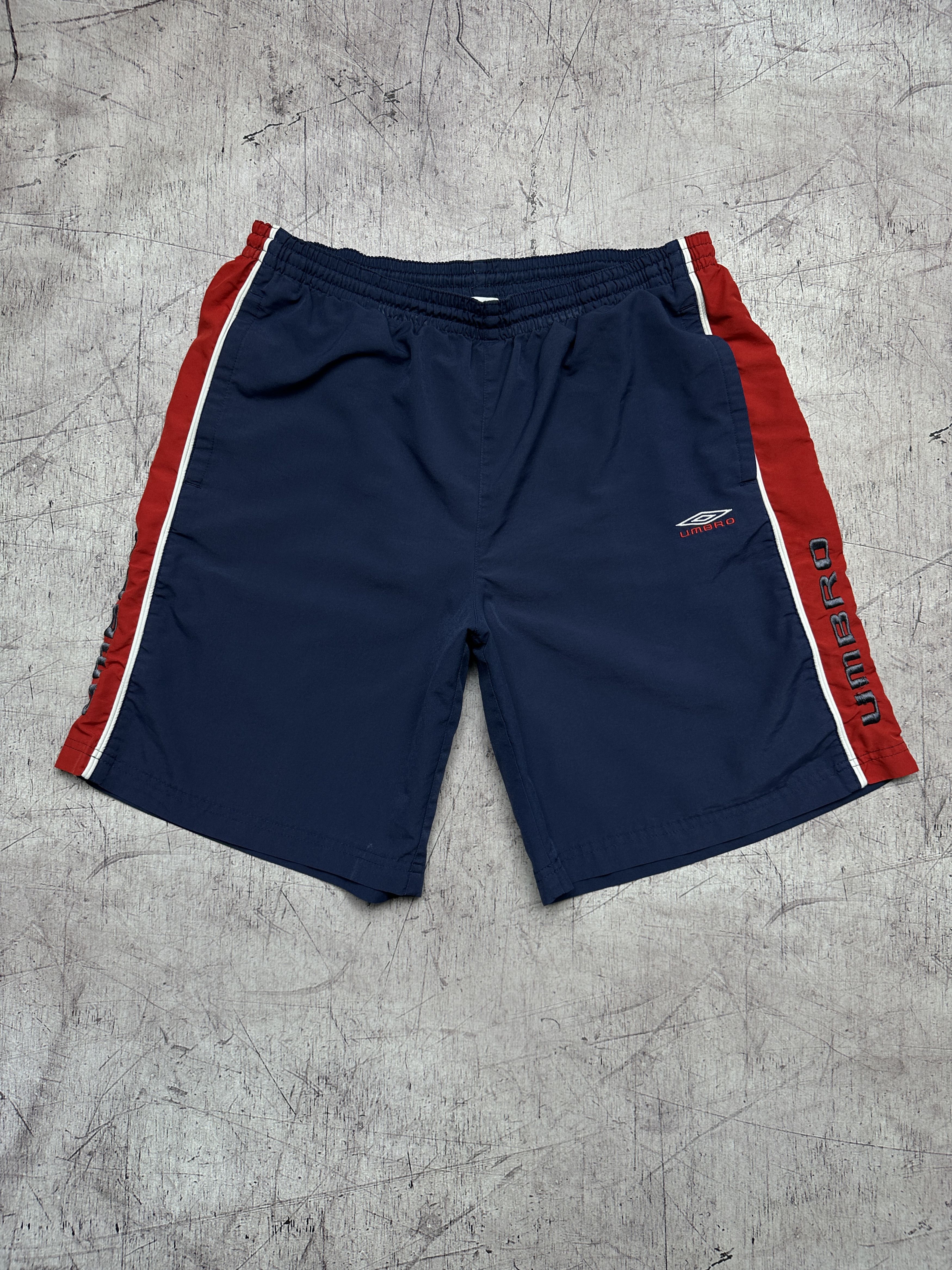 Umbro Umbro Vintage Mens Nylon Shorts Size US 34 / EU 50 - 1 Thumbnail