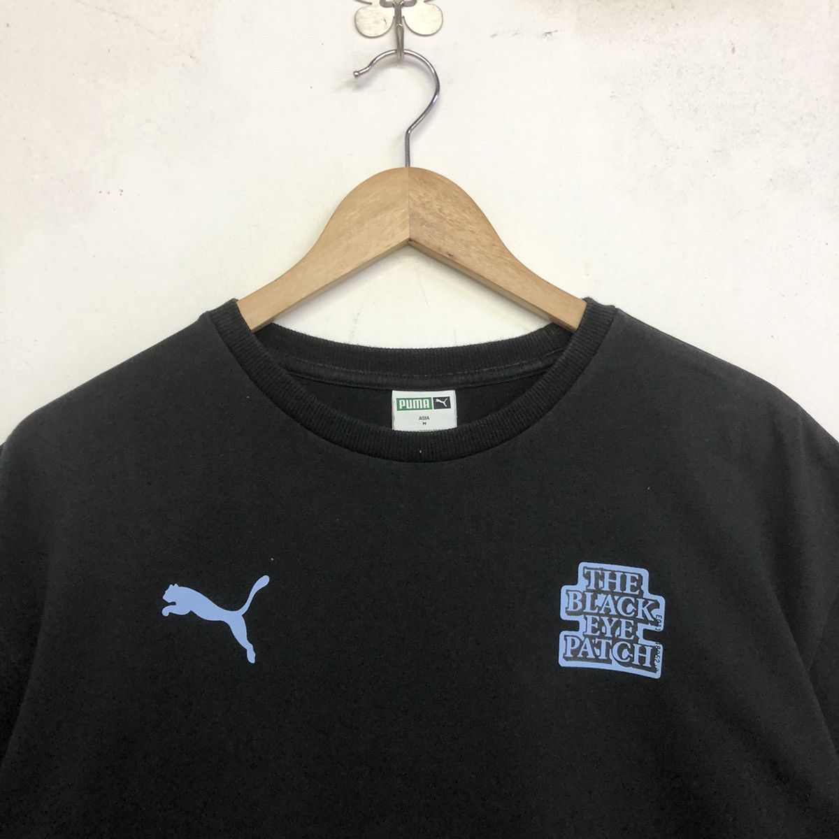 BlackEyePatch × Puma Manchester City X Puma The Black Eye Patch Backhitt Tshirt Size US M / EU 48-50 / 2 - 5 Thumbnail