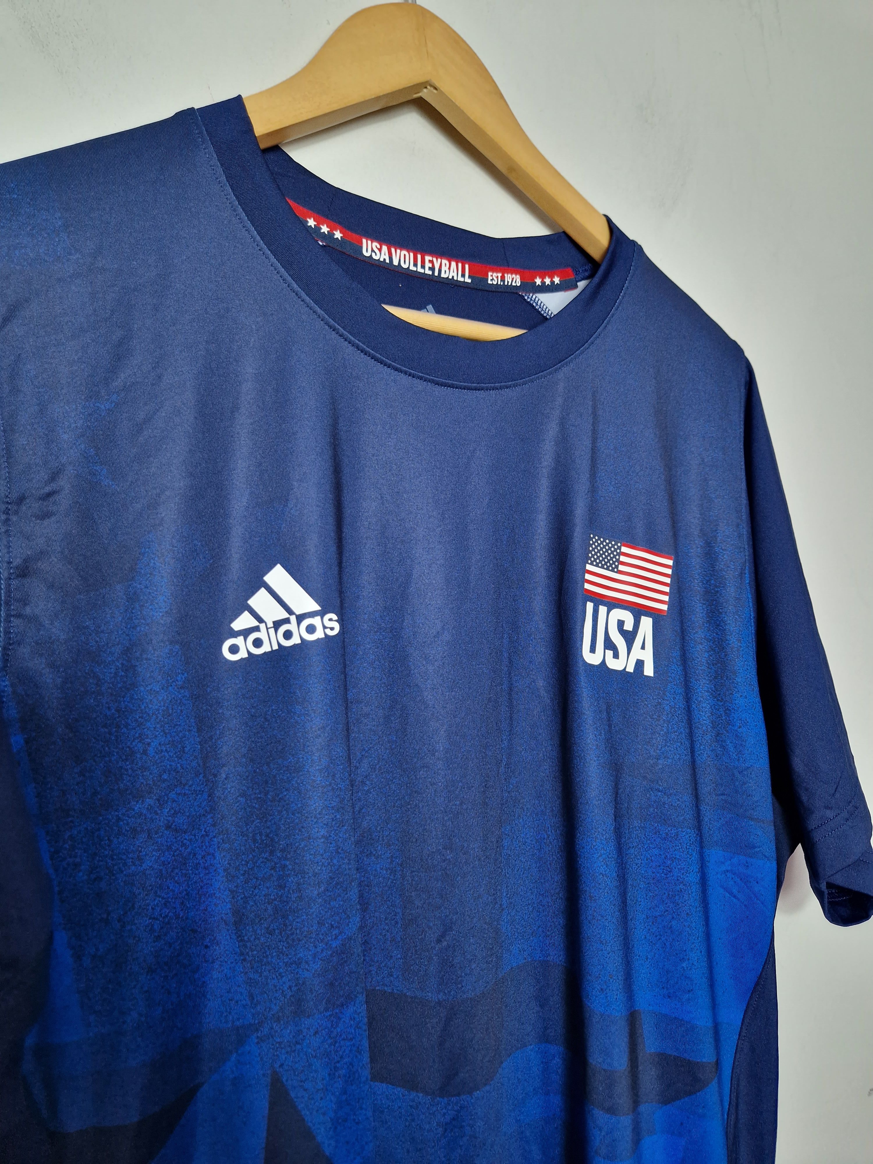 Adidas Adidas USA Olympics Volleyball jersey t-shirt Size US L / EU 52-54 / 3 - 3 Thumbnail