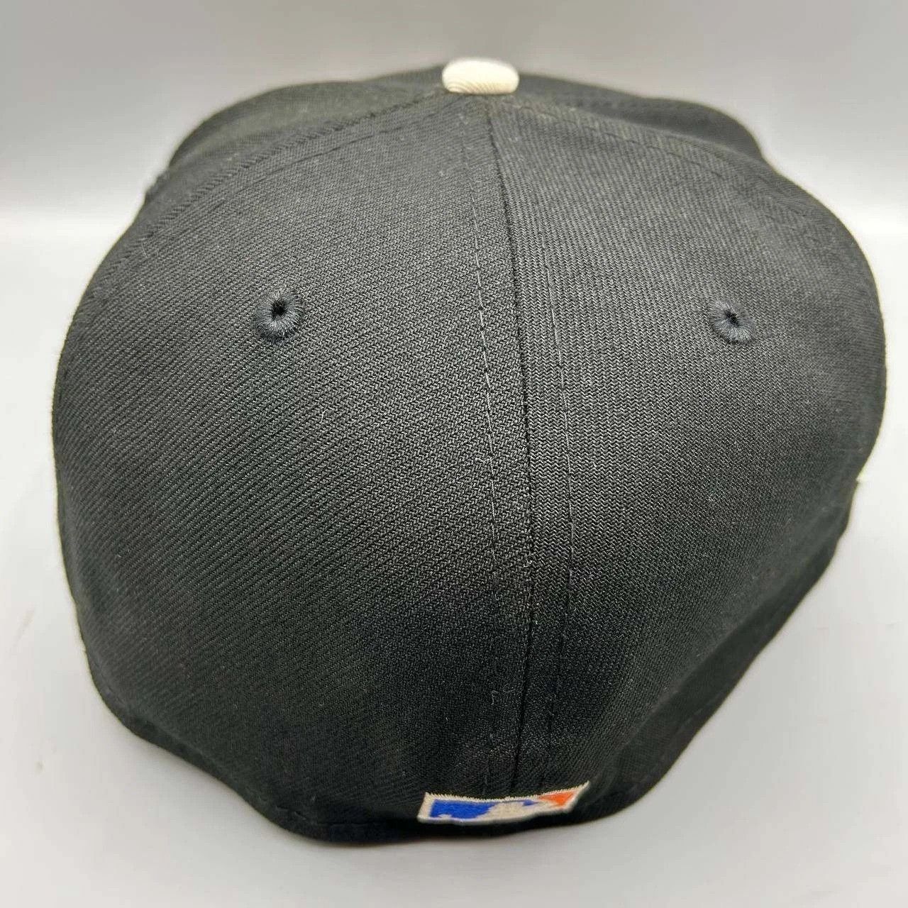 New Era Baltimore Orioles Gingerbread Hat Men 7 1/4 Black Fitted Cap Size ONE SIZE - 8 Thumbnail