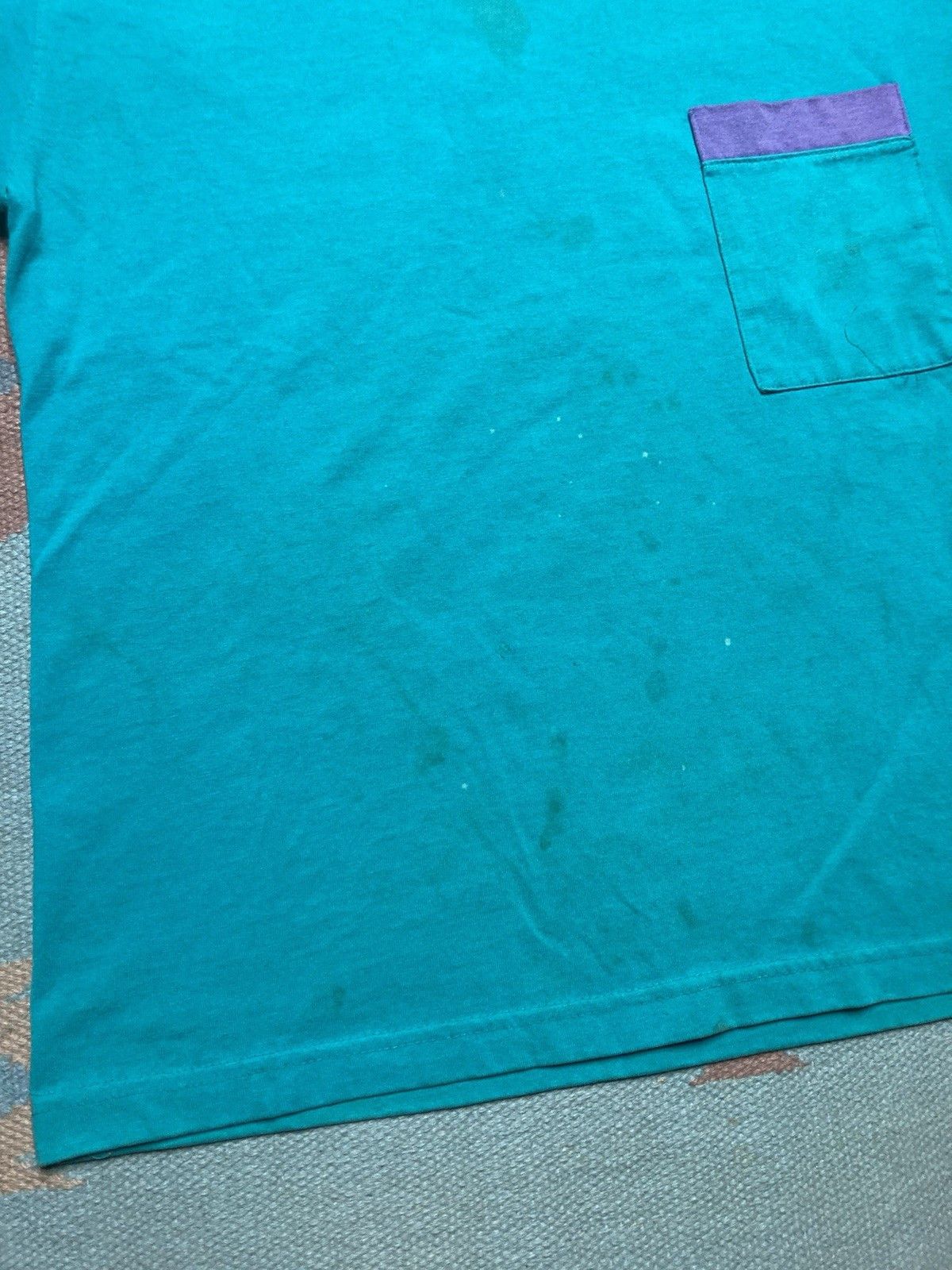 Vintage 80s 90s pocket t shirt blank teal purple stained boxy large Size US L / EU 52-54 / 3 - 2 Thumbnail