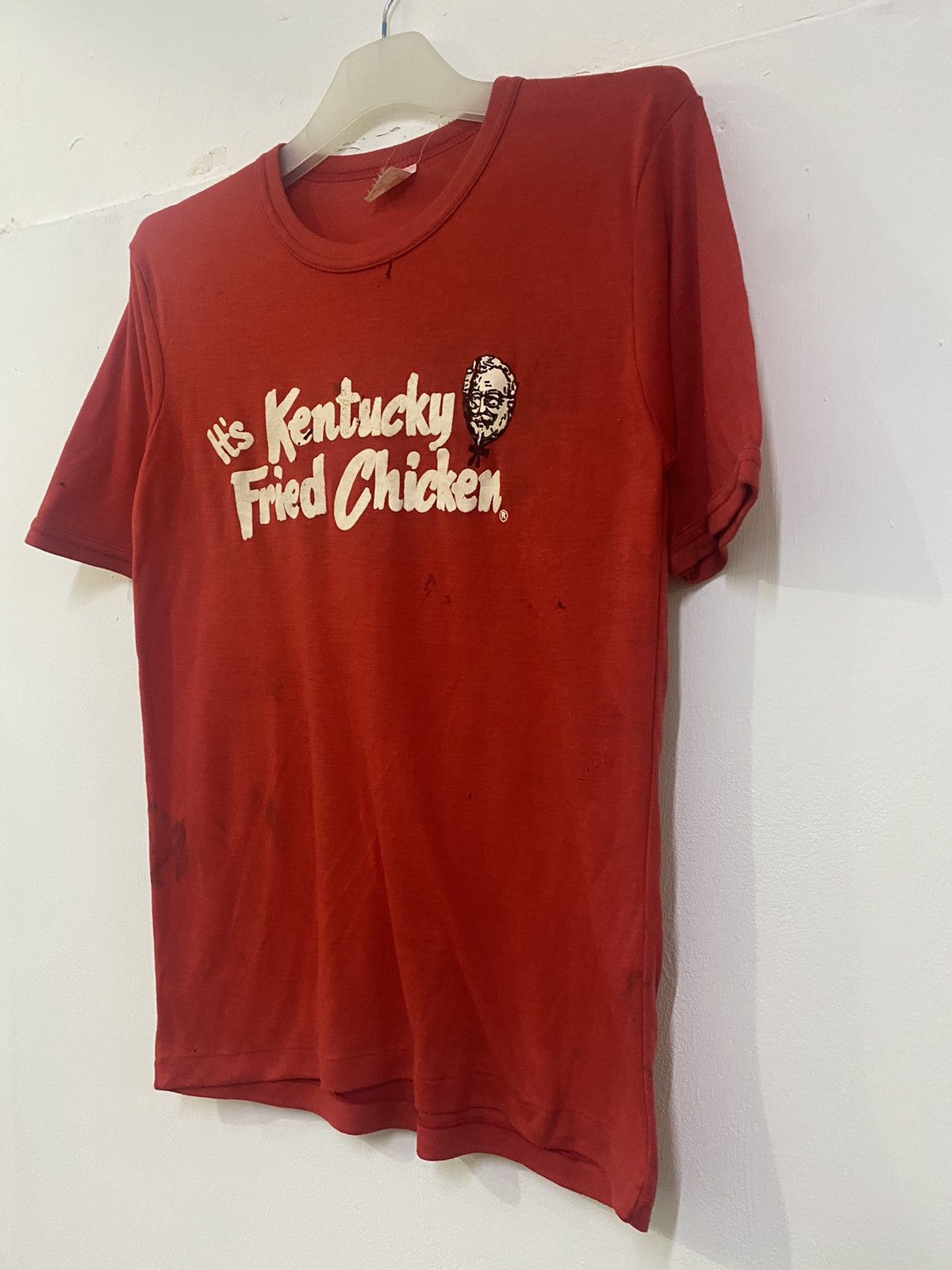 Vintage 💥OFFER PRICE💥VINTAGE 80s THRASHED KFC ITS FINGER LICKIN GOOD Size US M / EU 48-50 / 2 - 3 Thumbnail
