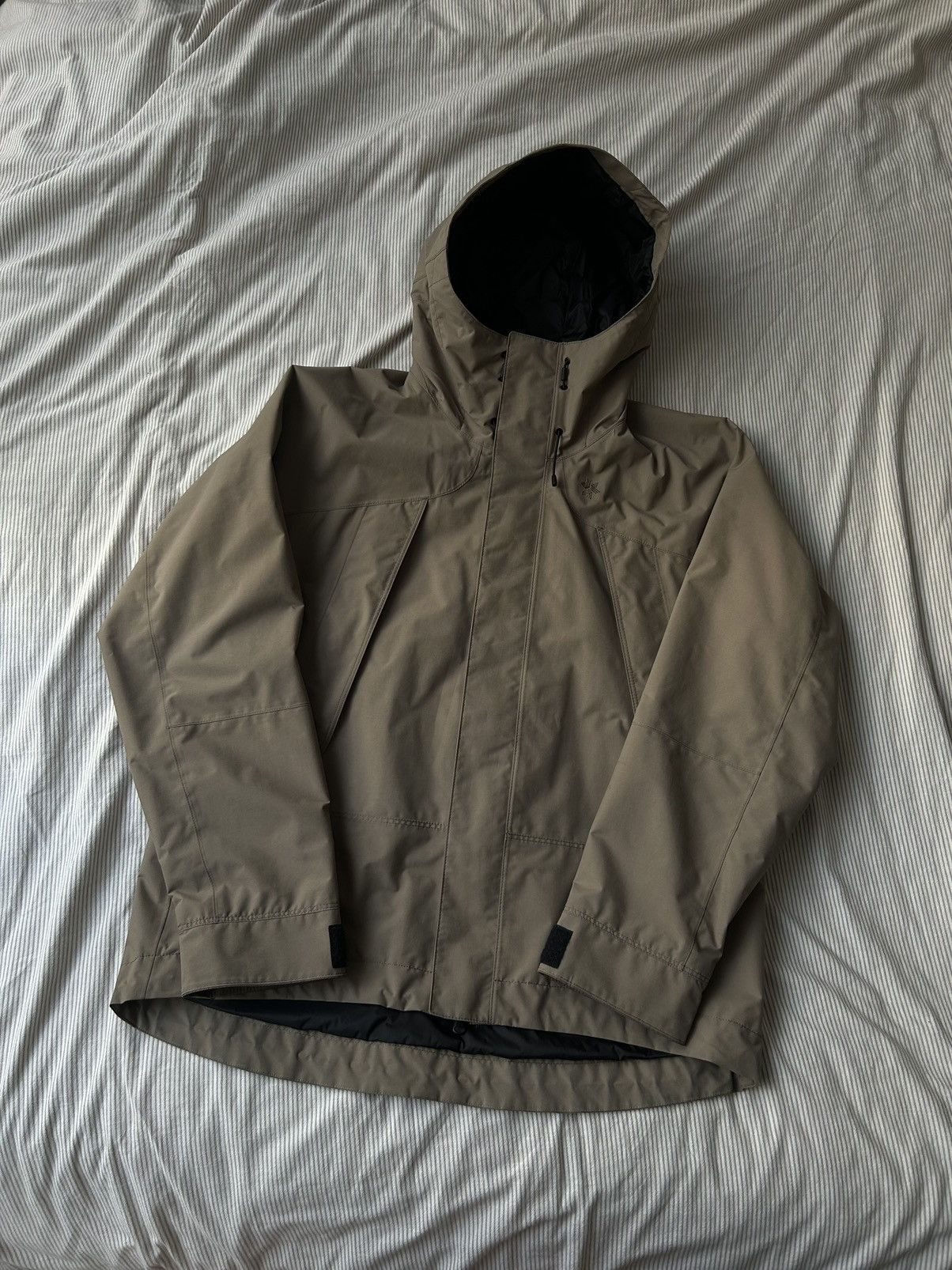 Goldwin (3) Goldwin Taupe Pertex Unlimited 2L Jacket Size US L / EU 52-54 / 3 - 1 Thumbnail