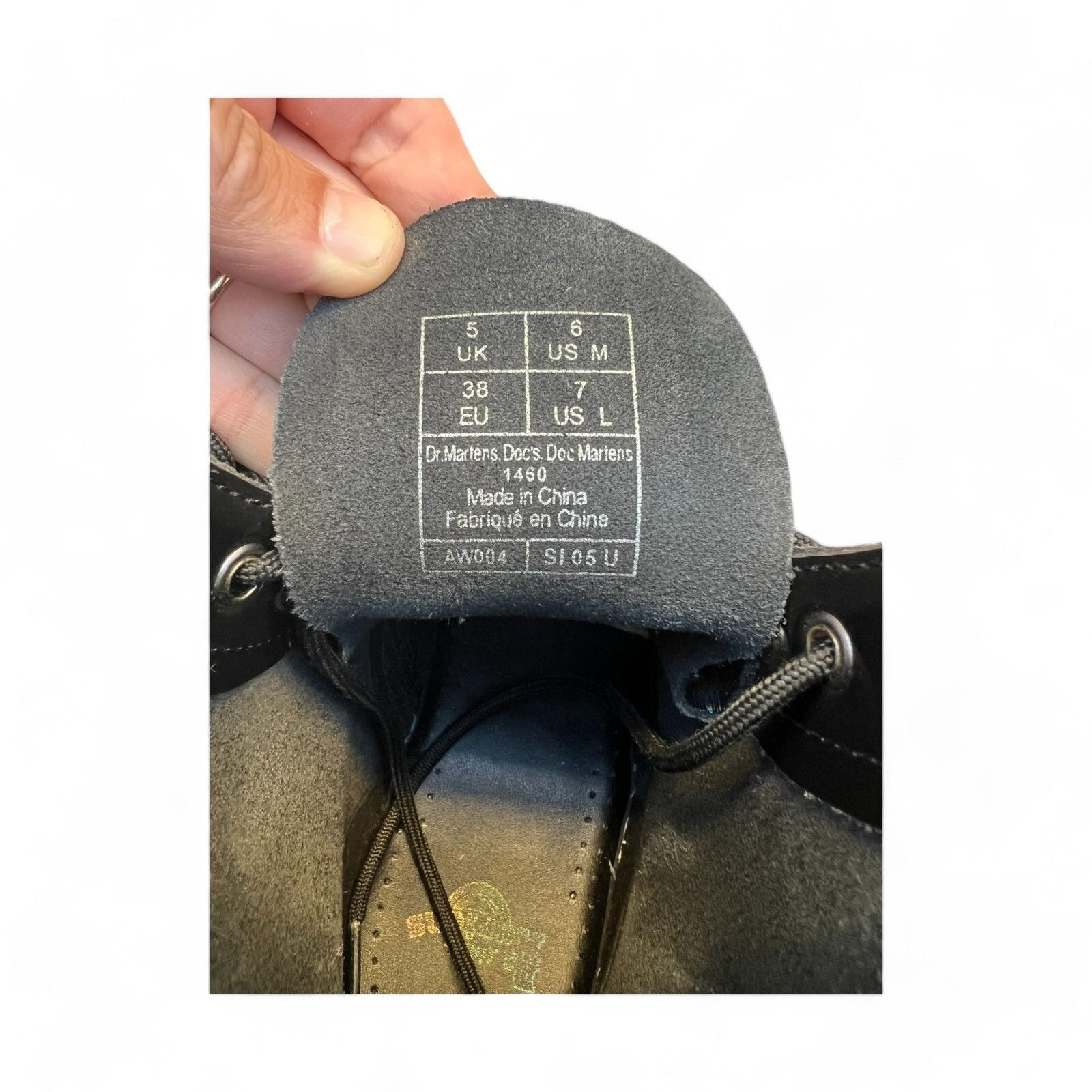 Dr. Martens Dr. Martens 1460 Women's Original Smooth Leather Lace Up Boo Size US 7 / IT 37 - 7 Thumbnail