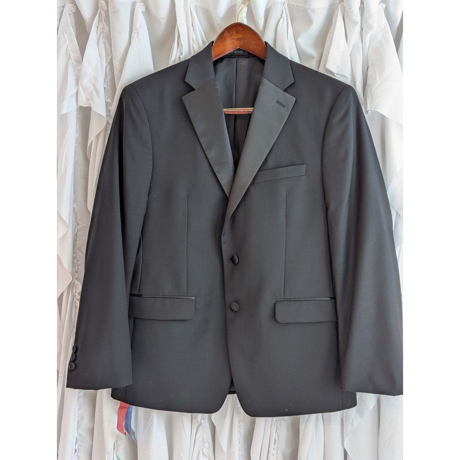 Calvin Klein Tuxedo Jacket Size 42S 100% Wool 2 Button Notch Lapel Size 42S - 1 Thumbnail