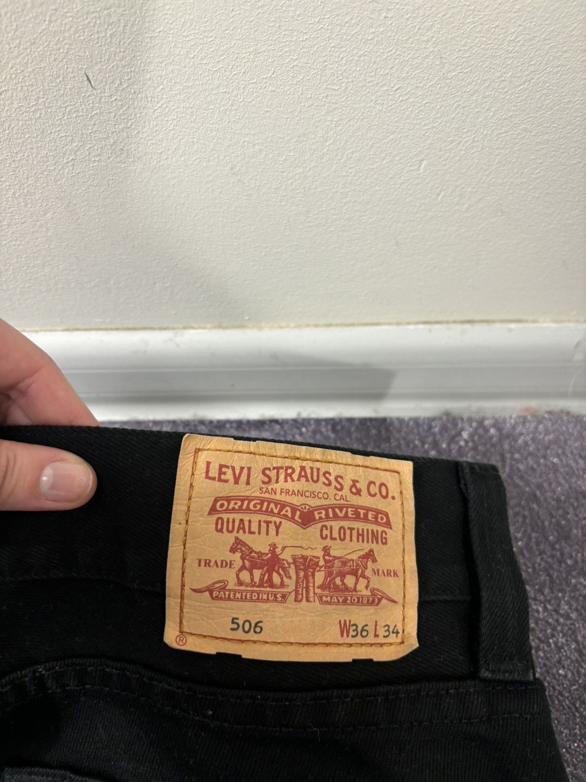 Levi's Vintage Levi’s 506 Men’s Straight Fit USA Black Denim Jeans Size US 36 / EU 52 - 10 Thumbnail