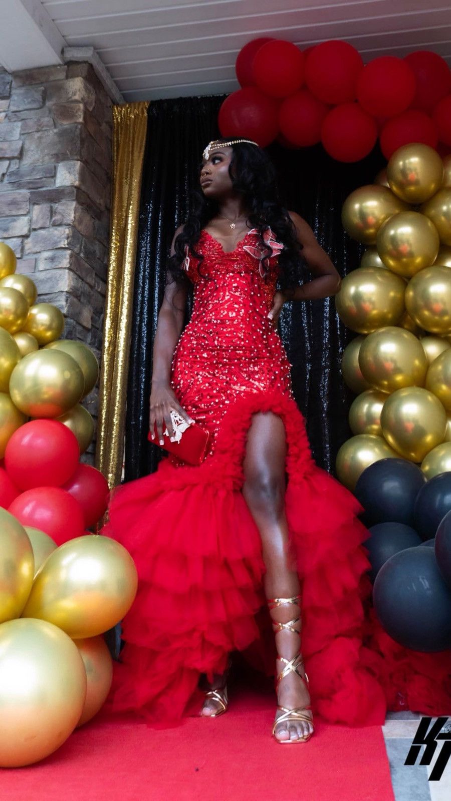 Custommade Prom Royalty: Luxe beaded gown with dramatic train Size S / US 4 / IT 40 - 1 Thumbnail