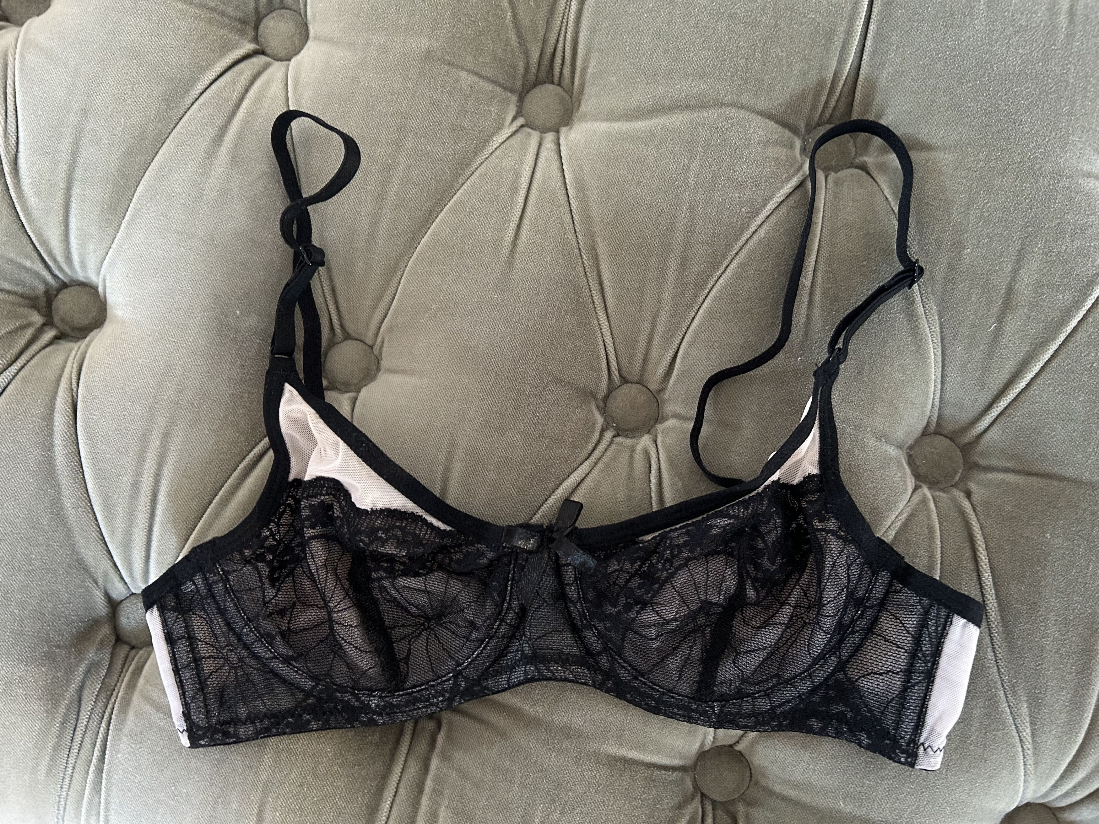 Forever 21 Forever 21 Black Lace Bra Beige Lined 34A Size ONE SIZE - 1 Thumbnail