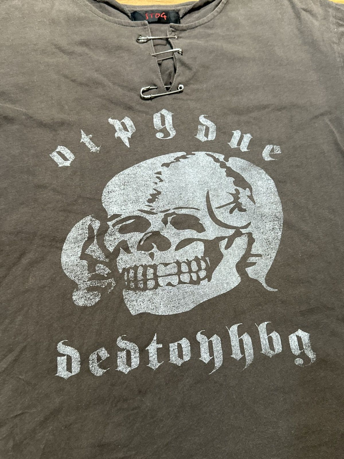 Japanese Brand × Seditionaries Seditionaries Stog Distressed Skull Tee Shirt Size US M / EU 48-50 / 2 - 9 Thumbnail
