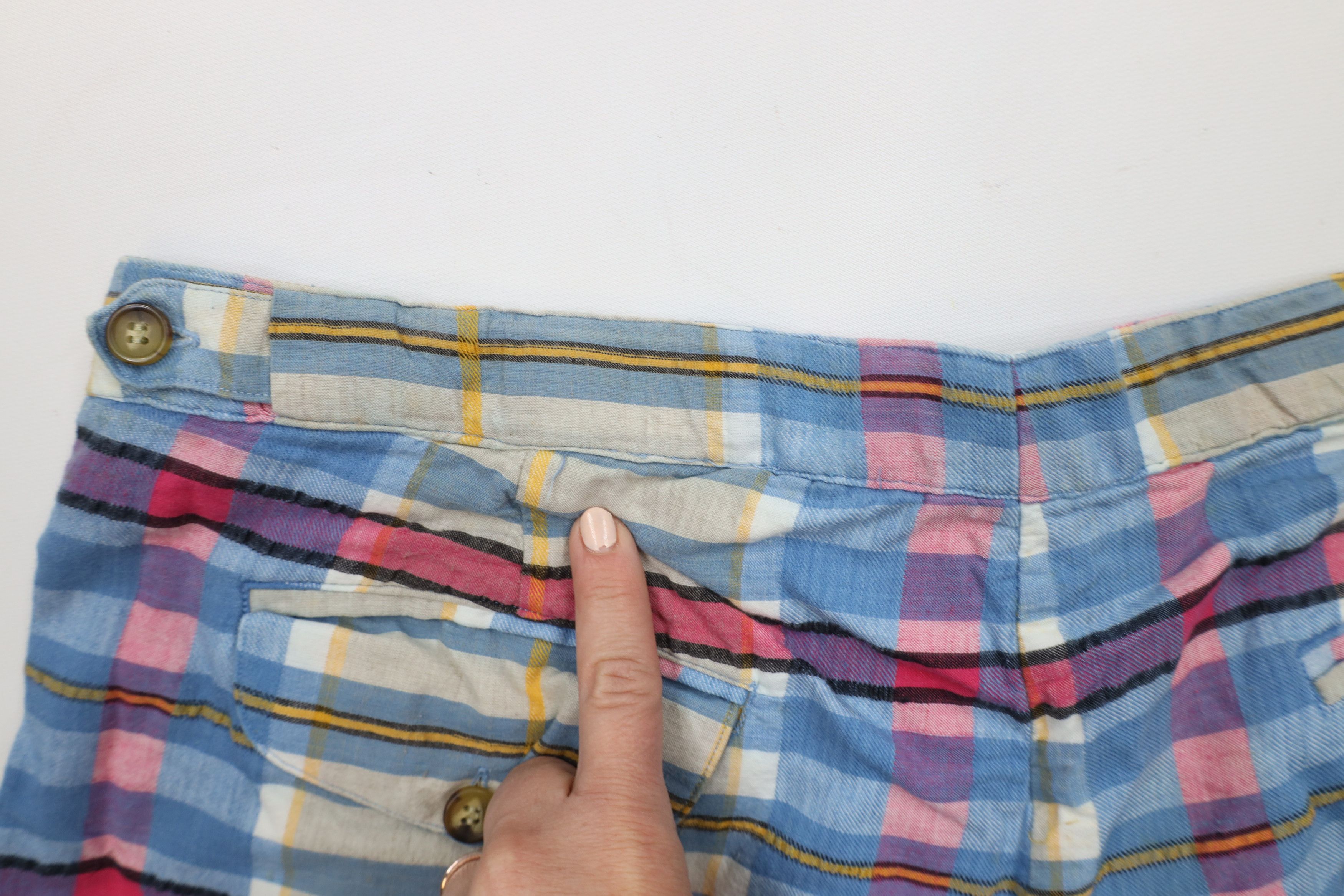 Vintage Vintage 90s Streetwear Above Knee Madras Plaid Chino Shorts Size US 36 / EU 52 - 13 Thumbnail