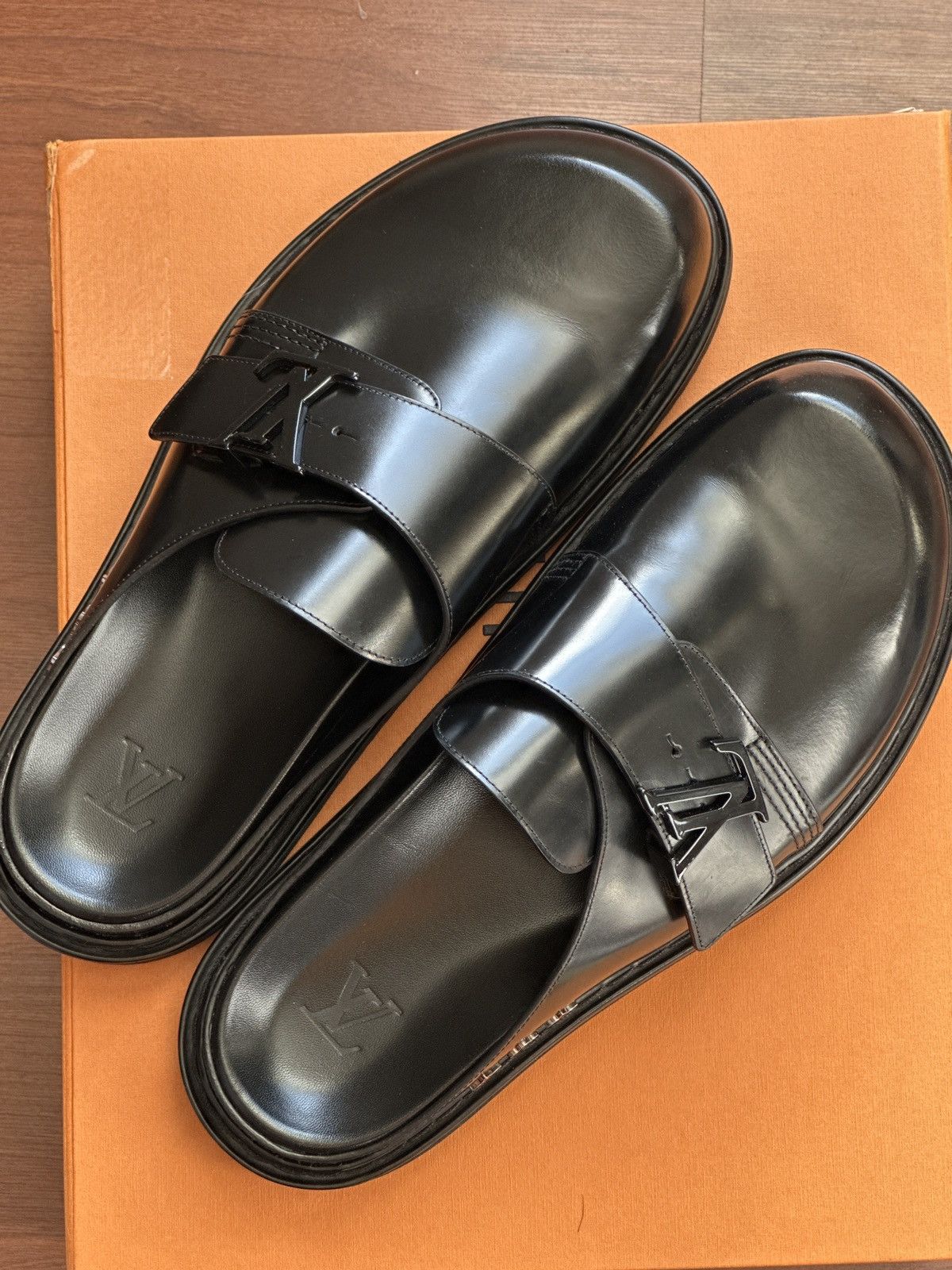 Louis Vuitton Louis Vuitton Easy Mule Size 8 UK Size US 8 / EU 41 - 4 Thumbnail