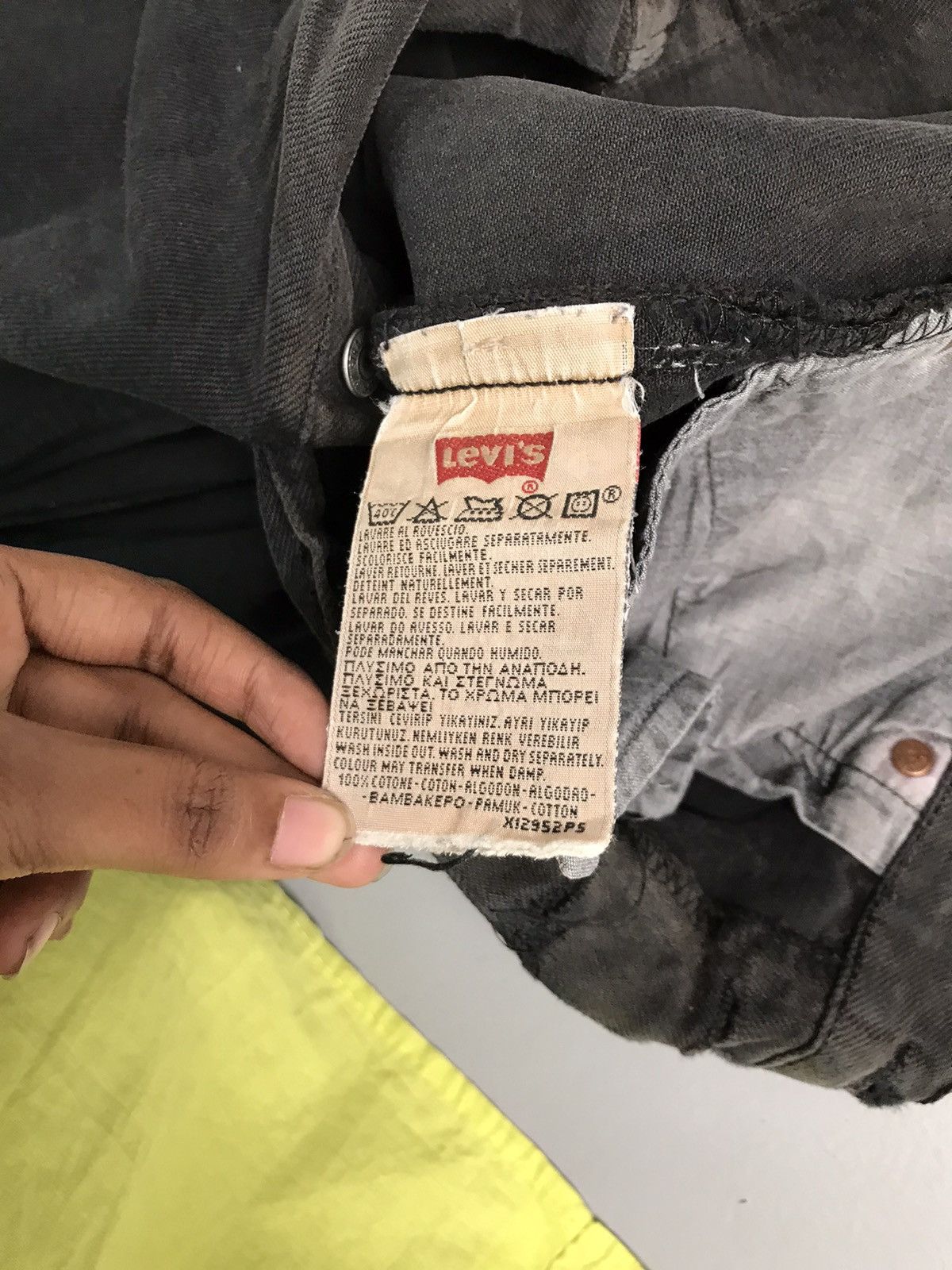 Levi's Vintage Levi’s 501 paper tab denim Size US 34 / EU 50 - 7 Thumbnail