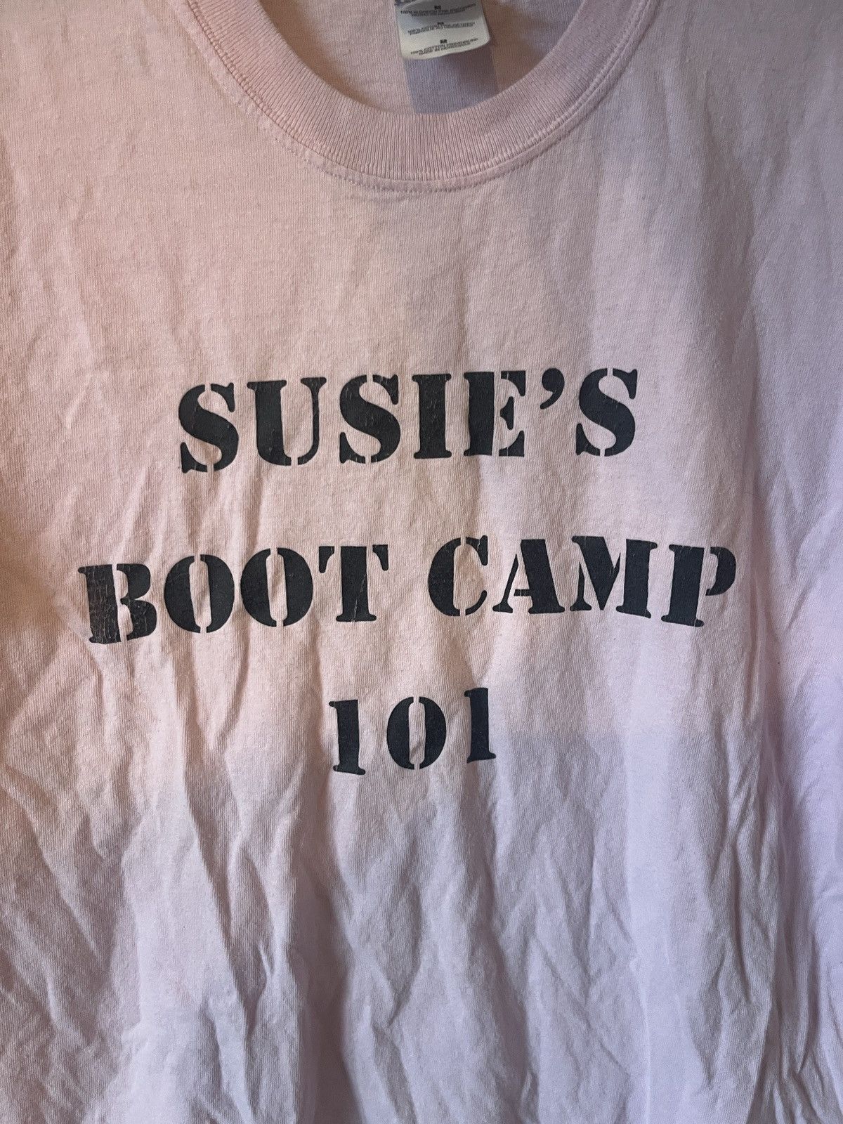 Gildan × Vintage Vintage Susie’s Boot Camp 101 T Shirt size medium Size US M / EU 48-50 / 2 - 2 Thumbnail