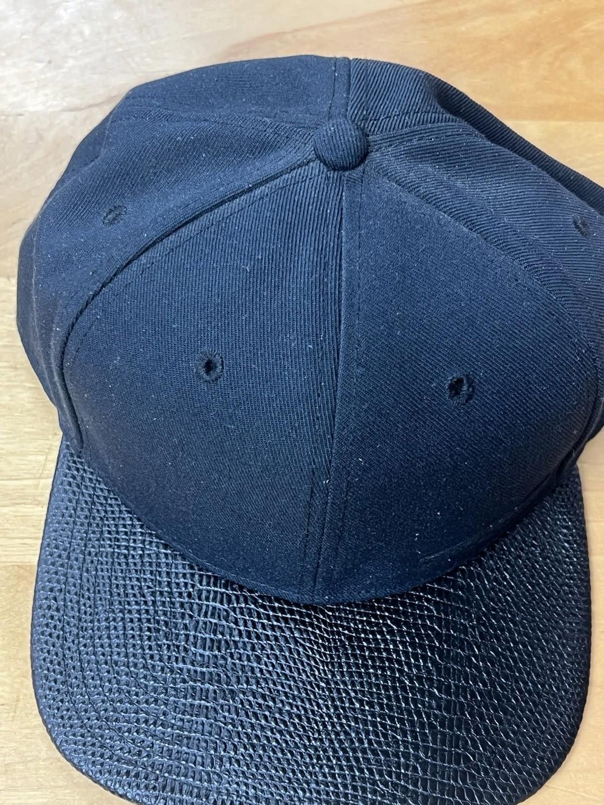 Jordan Brand Air Jordan Men Black Leather Brim SnapBack NBA Basketball Size ONE SIZE - 11 Thumbnail
