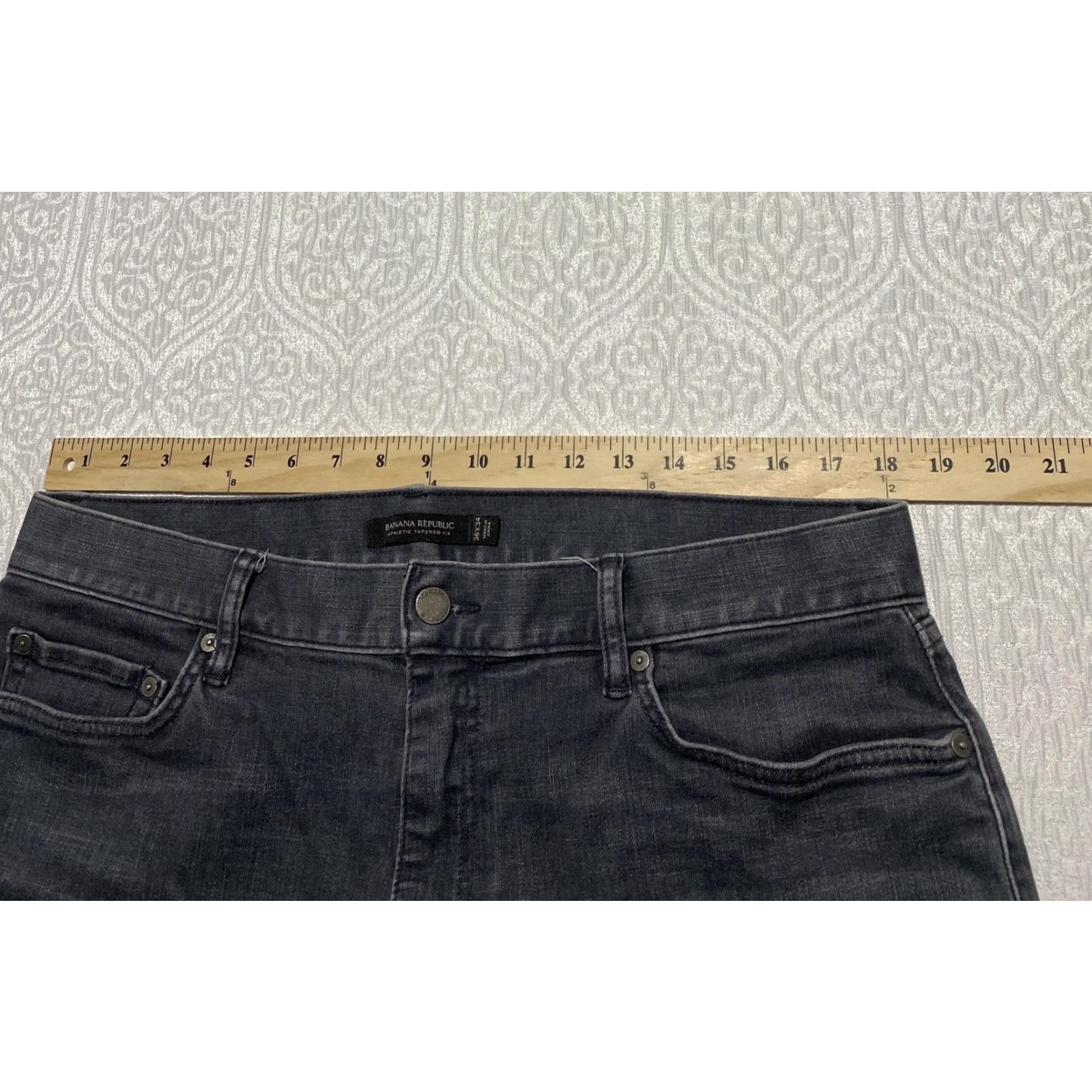 Banana Republic Banana Republic Jeans Mens 36x34 Gray Athletic Tapered Fit Stretch Denim Pants Shirt? Size US 36 / EU 52 - 5 Thumbnail