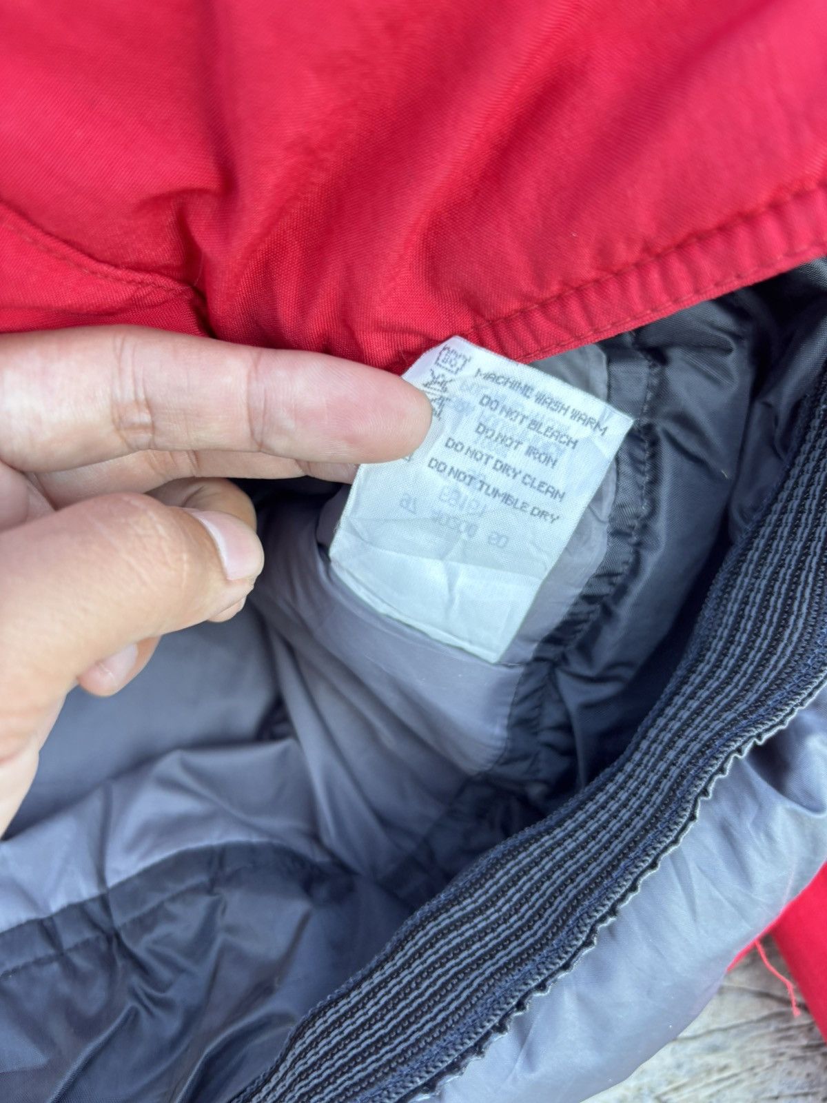 Moncler Grenoble Vintage moncler grenoble recco ski outdoor jacket Size US L / EU 52-54 / 3 - 8 Thumbnail