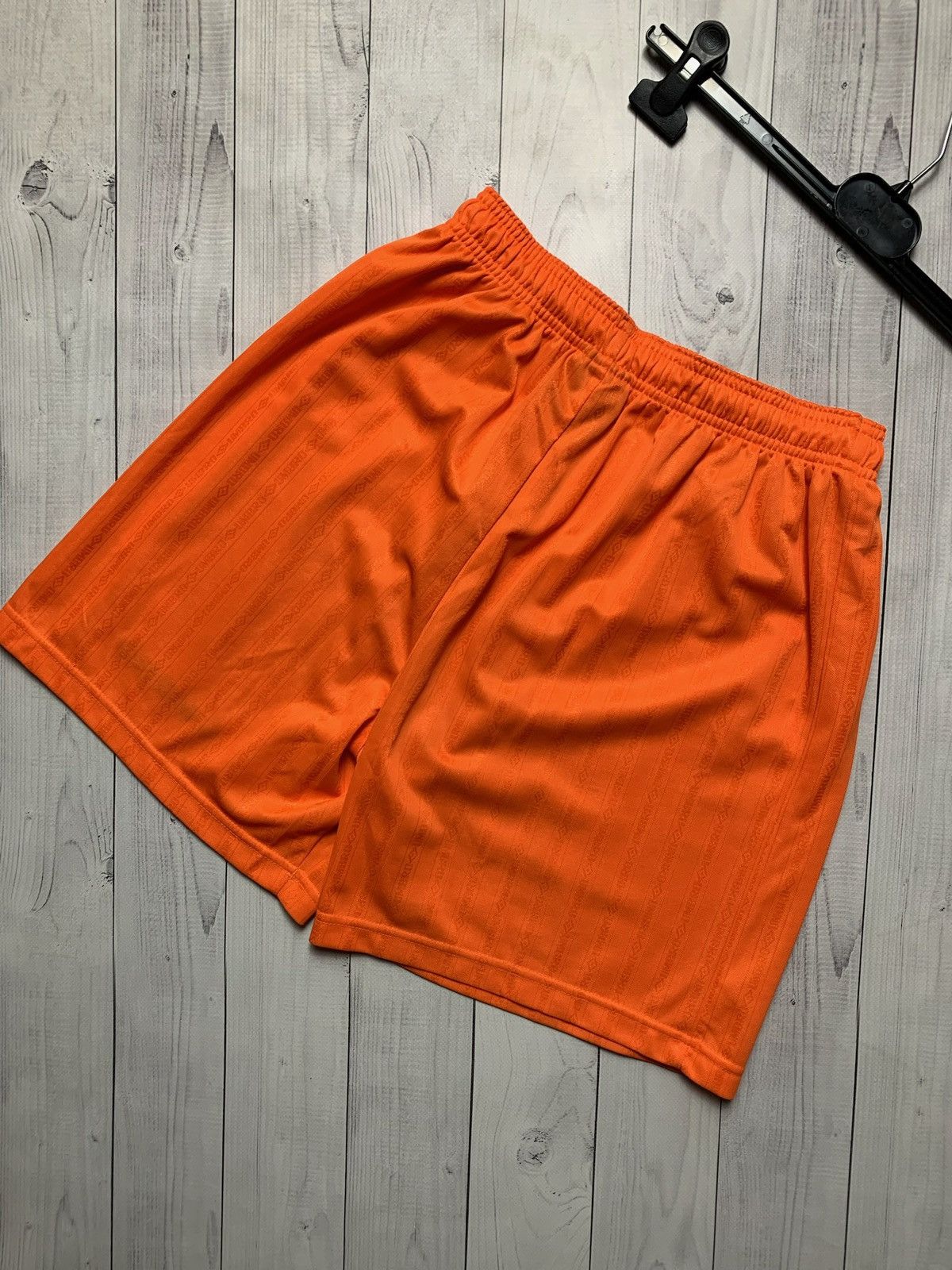 Umbro × Vintage Vintage Umbro monogram soccer shorts size S orange Size US 30 / EU 46 - 4 Thumbnail