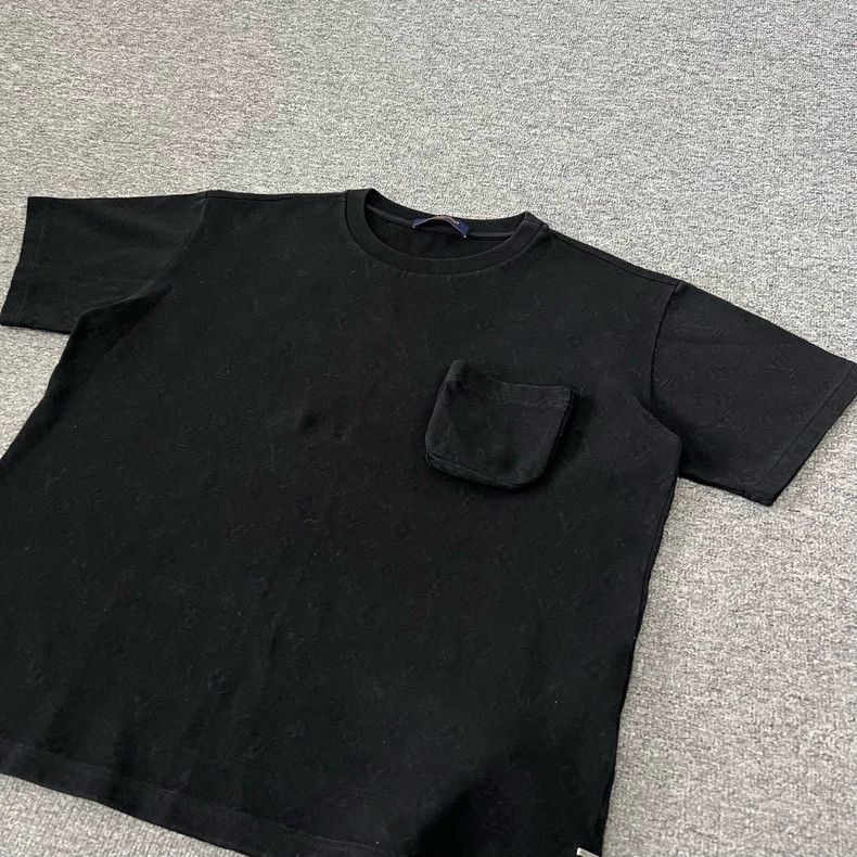Louis Vuitton Louis Vuitton Dark Pattern Pocket T-Shirt Size US L / EU 52-54 / 3 - 3 Thumbnail