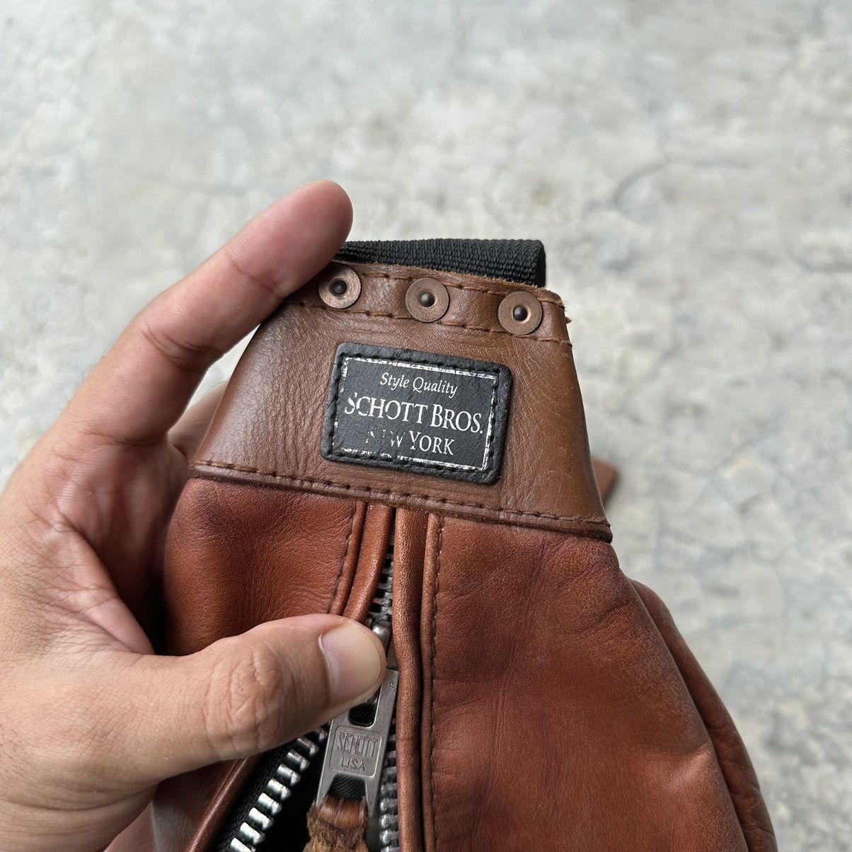 バッグ Schott / leather body bag shoulder bag RARE‼️ SCHOTT LEATHER CROSSBODY BAG