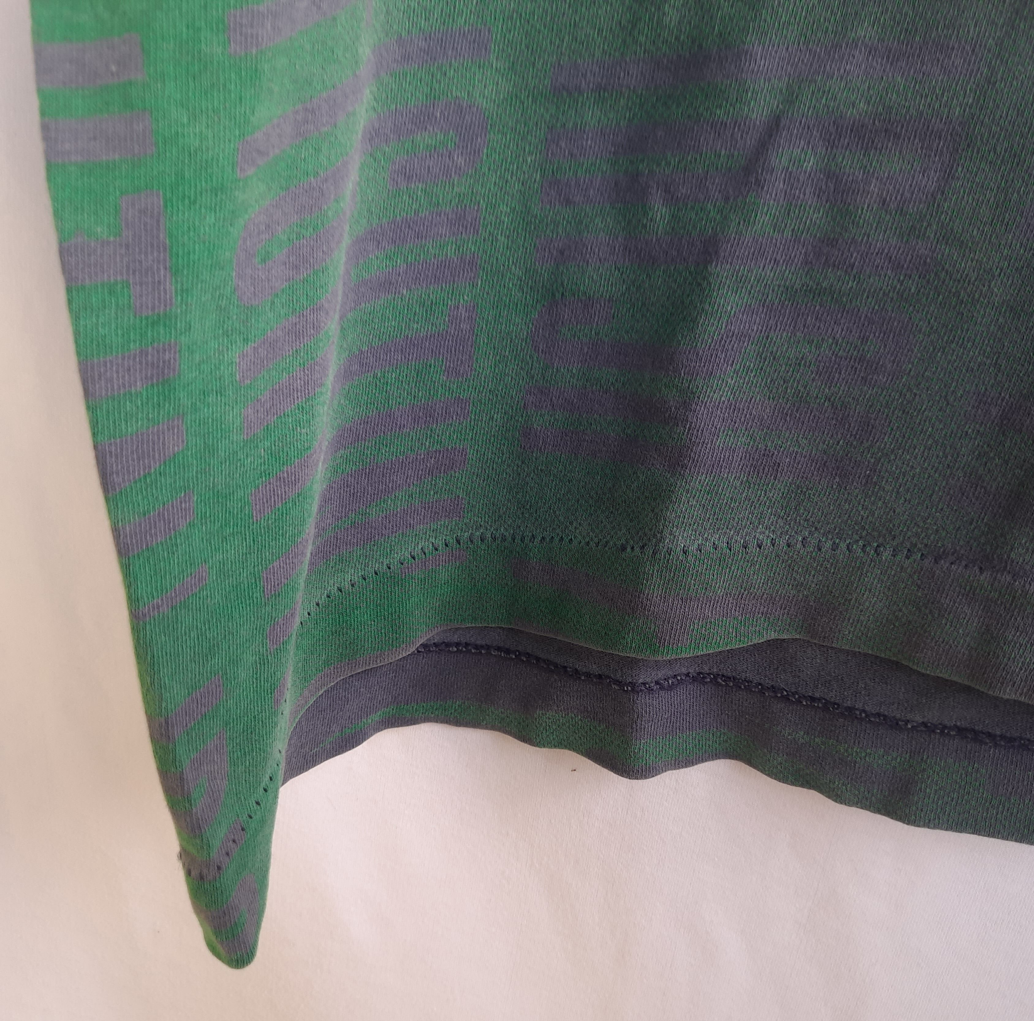 Vintage Distressed 90s Notre Dame AOP T-Shirt Single Stitch Size US L / EU 52-54 / 3 - 7 Thumbnail