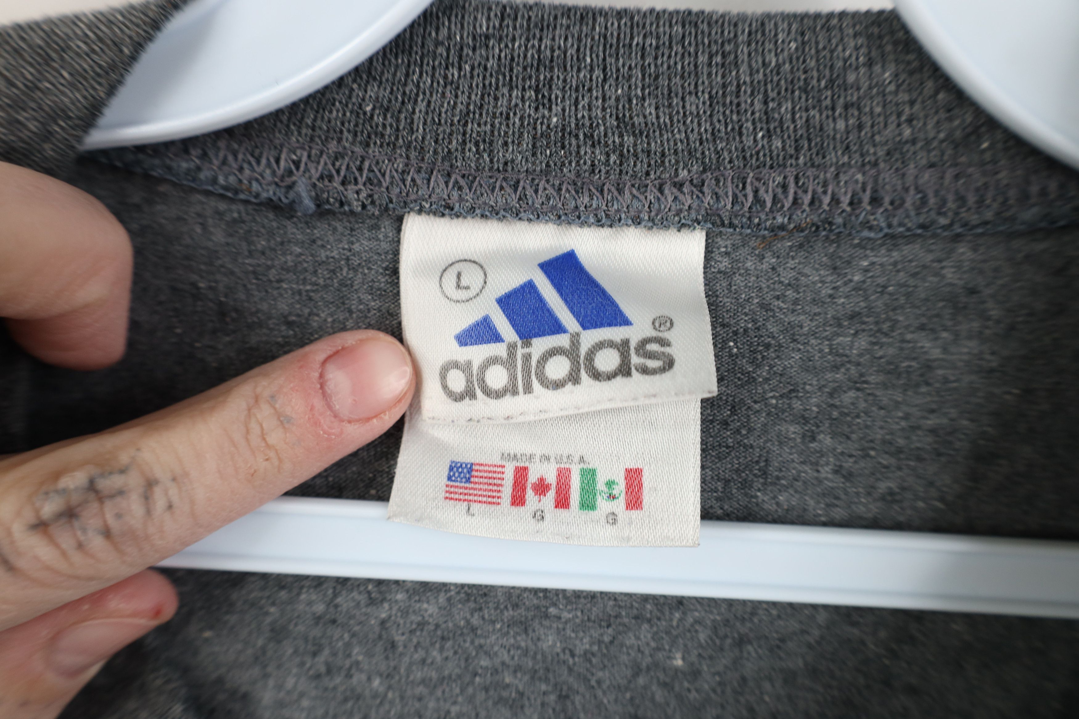Adidas Vintage 90s Adidas Spell Out Striped T-Shirt Gray USA Size US L / EU 52-54 / 3 - 10 Thumbnail