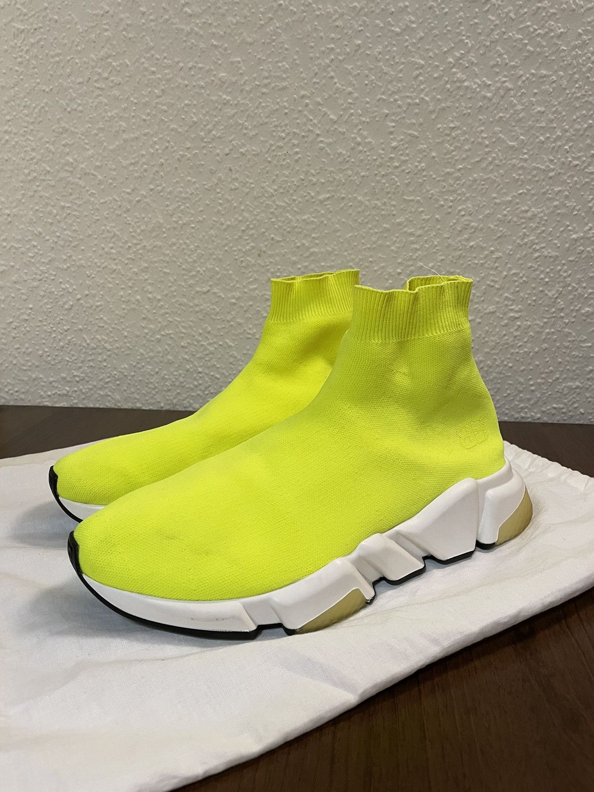 Balenciaga Balenciaga Speed Trainers Neon Green Size US 8 / EU 41 - 1 Thumbnail