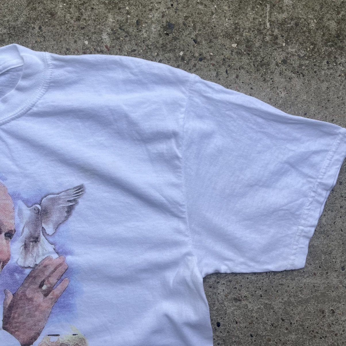 Gildan × Vintage Pope John Paul II 2 2005 Jesus Tee white vintage Size US L / EU 52-54 / 3 - 6 Thumbnail