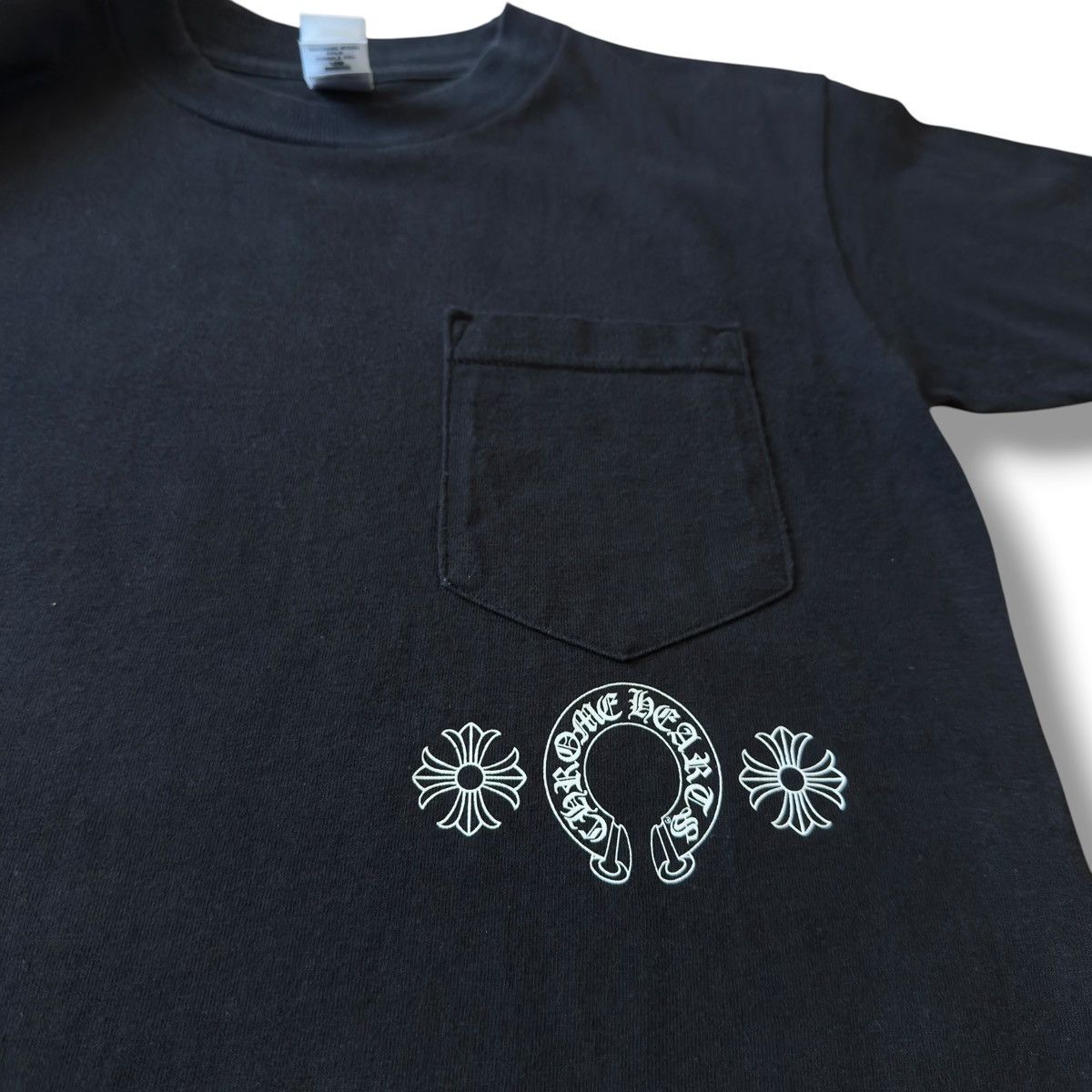 Chrome Hearts Chrome Hearts Horseshoe Cross Pocket Tshirt Size US S / EU 44-46 / 1 - 5 Thumbnail
